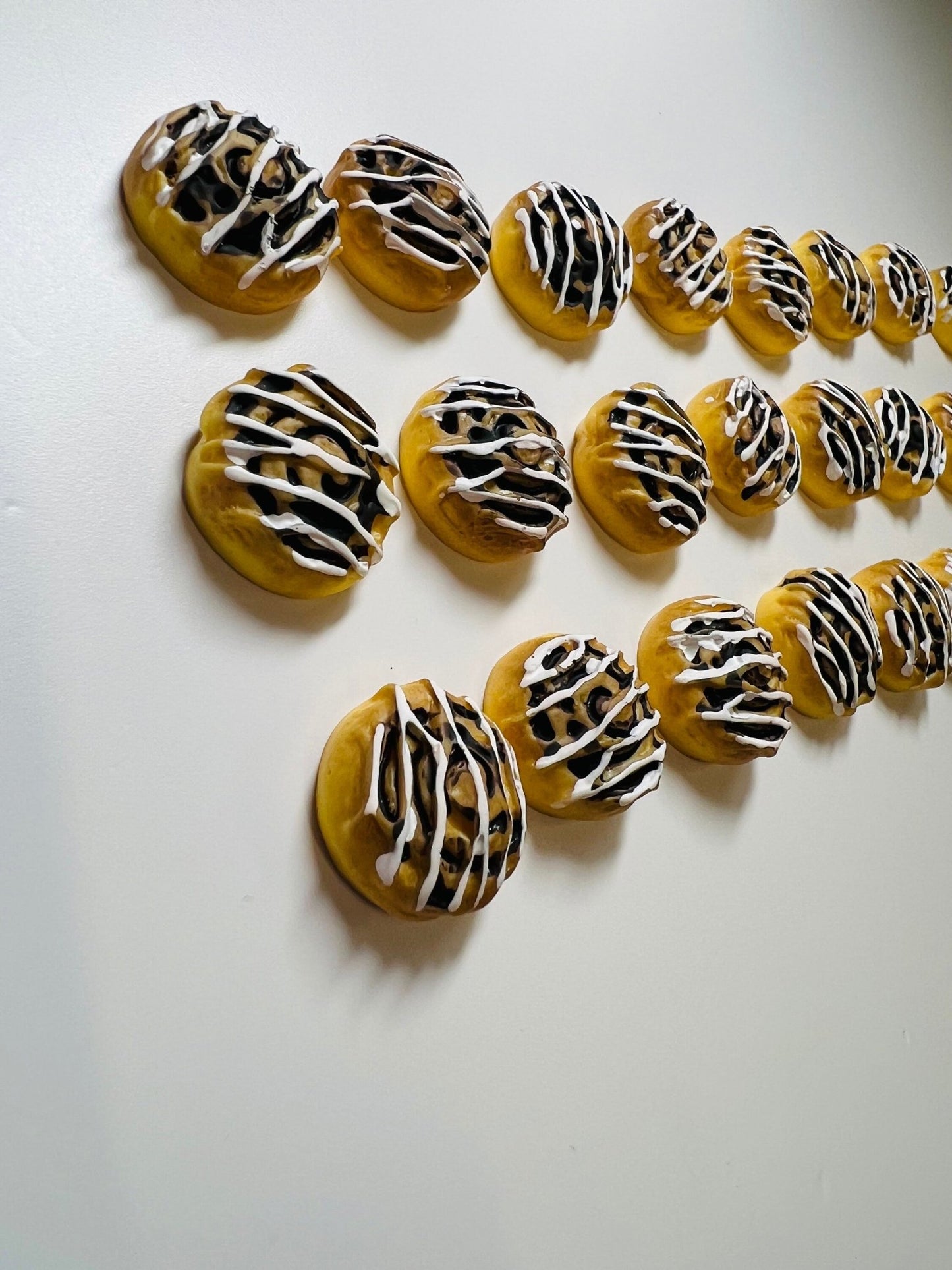 Mini CINNAMON ROLL Trinket Bakery Mini Object Trinkets Speech Therapy Food Minis - Speech and Smile