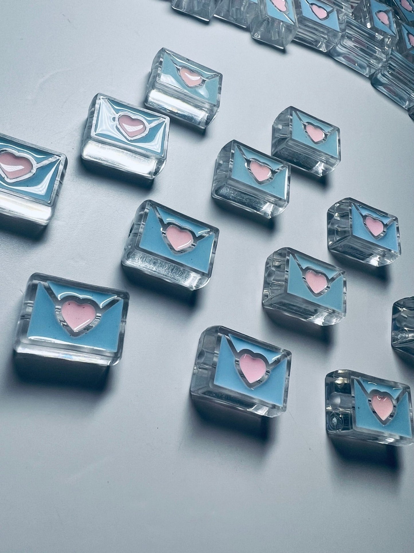 Mini Envelope Trinket Mini VALENTINE Bead Objects Doodads Trinkets Acrylic Envelope with Heart Bead - Speech and Smile
