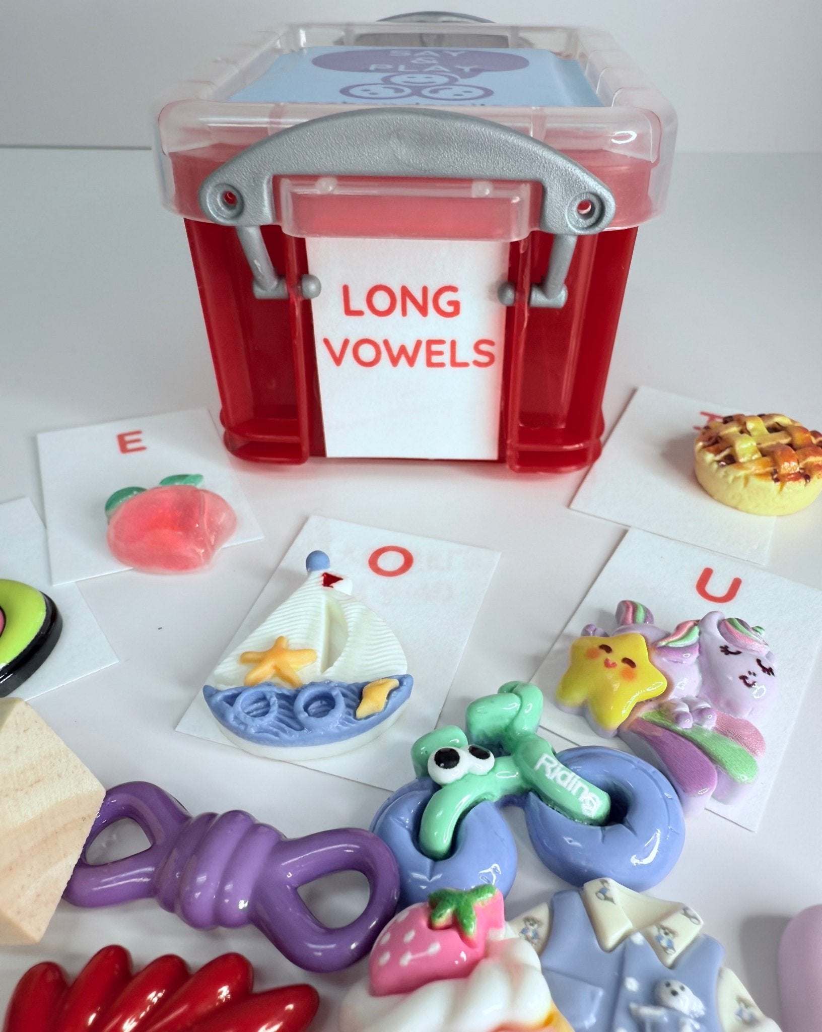 Mini Objects for Vowel Sounds Kit Reading Set of Short and Long Vowel Objects - Speech and Smile