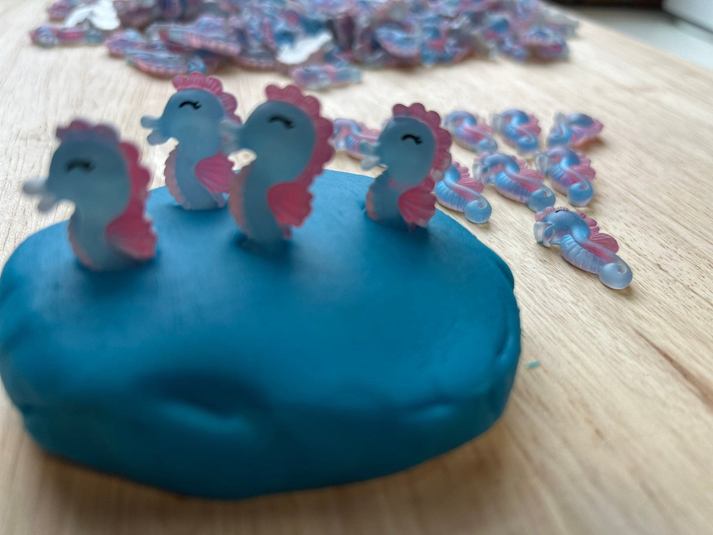Mini SEAHORSE Object - Ocean Theme Objects - Resin Seahorse - Speech Therapy Mini Objects - Montessori Language Objects - Speech Minis for Ocean Play - Speech and Smile