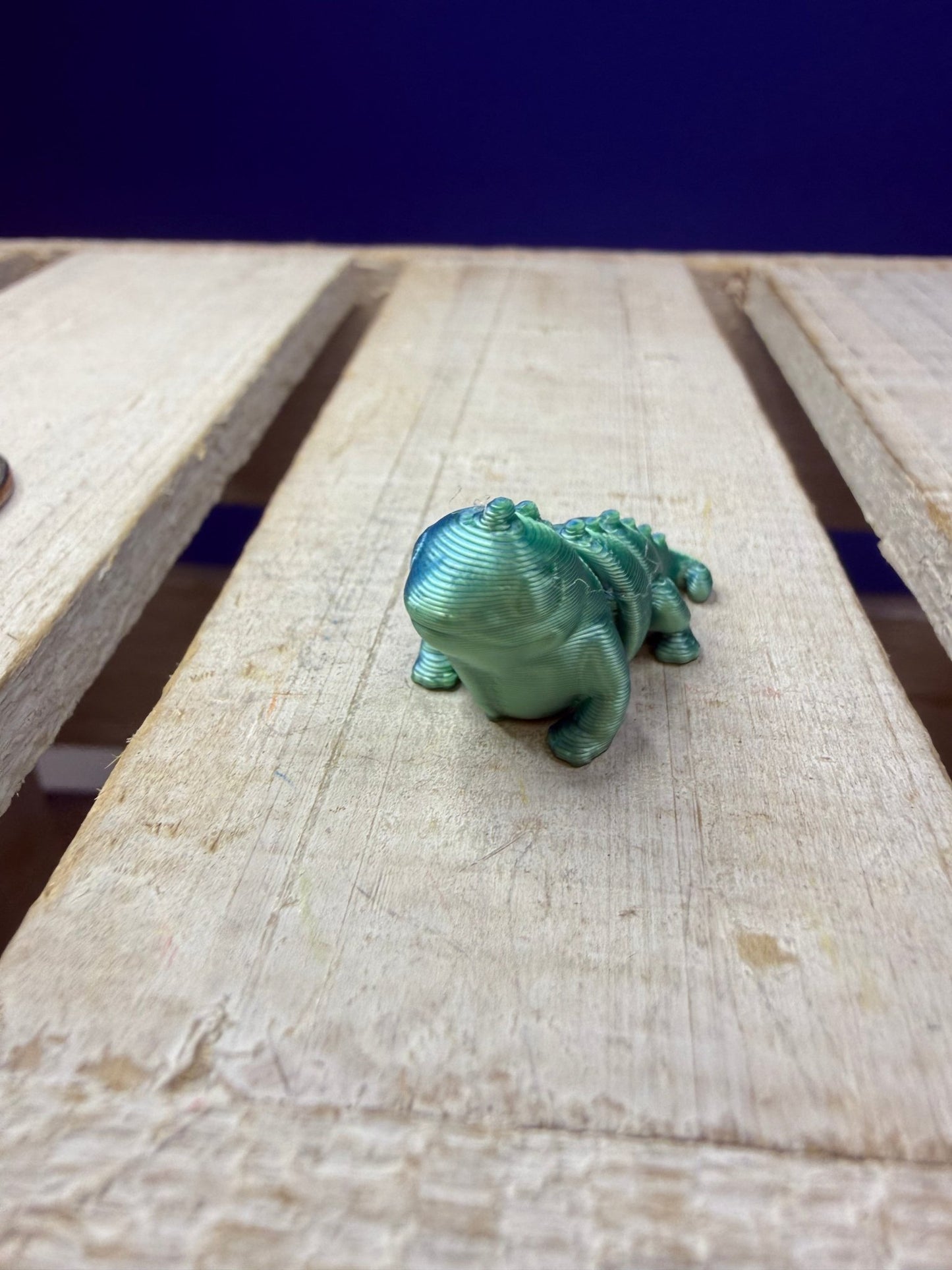Mini Shiny Iguana Trinket - Twisty | 3D Printed Fidget Toy for Speech Therapy Activities - Speech and Smile