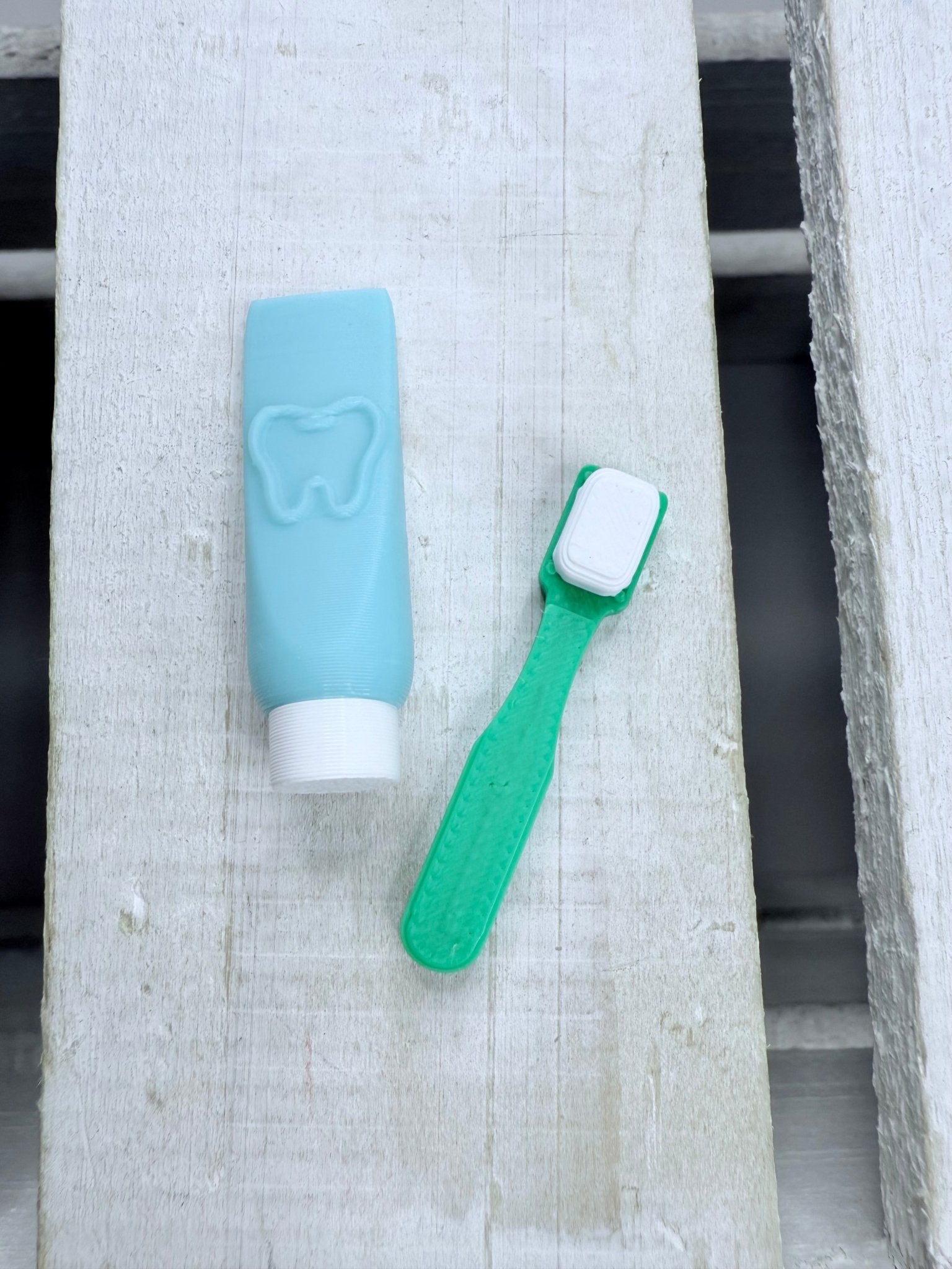 Mini Teeth Objects Dental Minis TH Sound Trinkets Speech Therapy Mini Objects Miniature toothbrush toothpaste set - Speech and Smile