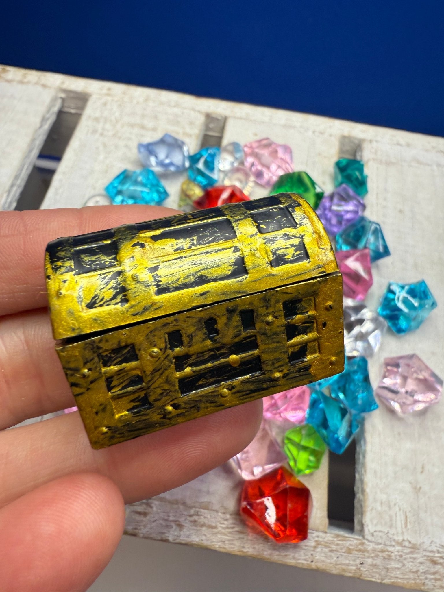 Mini Treasure Chest with Jewels for Pretend Play & Pirate theme Activities - Speech and Smile