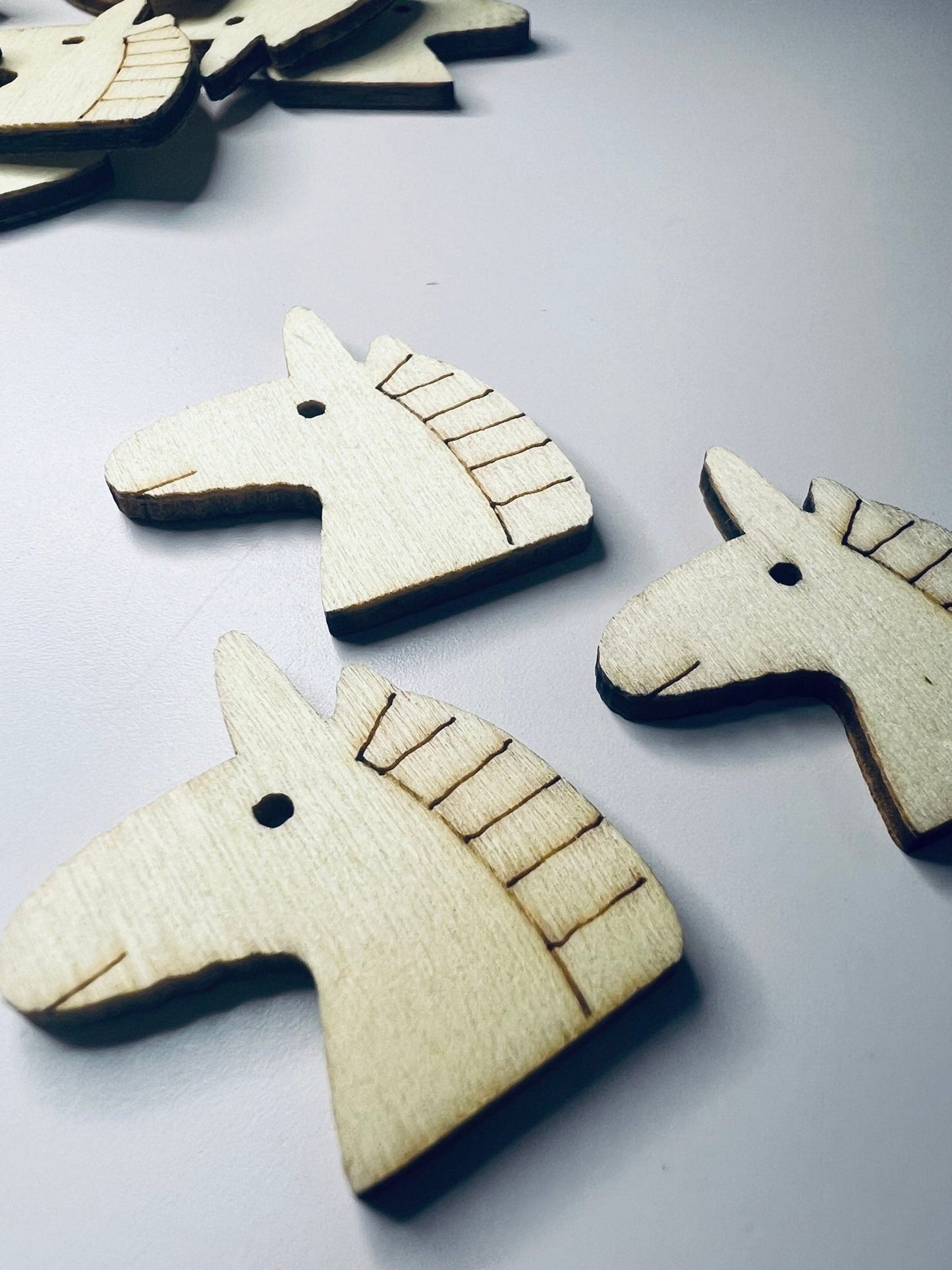 Mini Unicorn Head - Wood Cut Unicorn - Miniature Objects - Trinkets - Doodads - Montessori Language Objects - Minis for Speech Therapy - Speech and Smile
