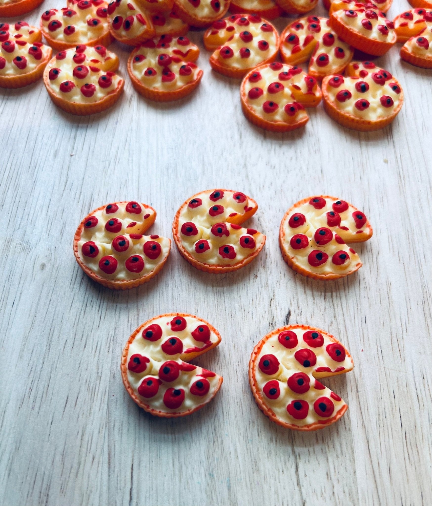 Miniature APPLE PIE Object Thanksgiving Minis - Fall Food Theme Objects Resin Apple Pie Speech Therapy Mini Objects Trinkets - Speech and Smile