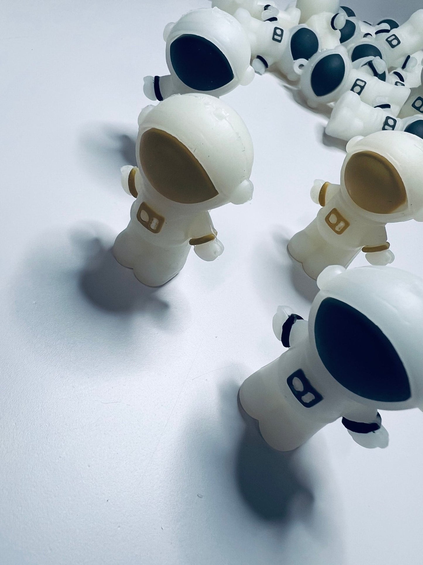 Miniature Astronaut Figure 3 D Object - Space Mini Objects - Space Trinkets - Minis for Speech Therapy - Montessori Language Objects - Space - Speech and Smile