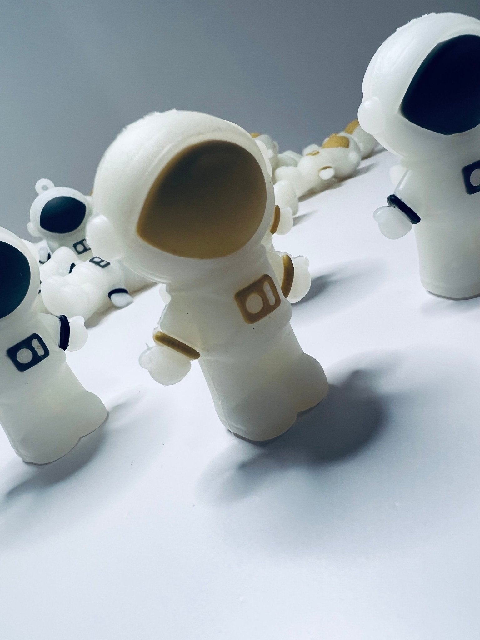 Miniature Astronaut Figure 3 D Object - Space Mini Objects - Space Trinkets - Minis for Speech Therapy - Montessori Language Objects - Space - Speech and Smile