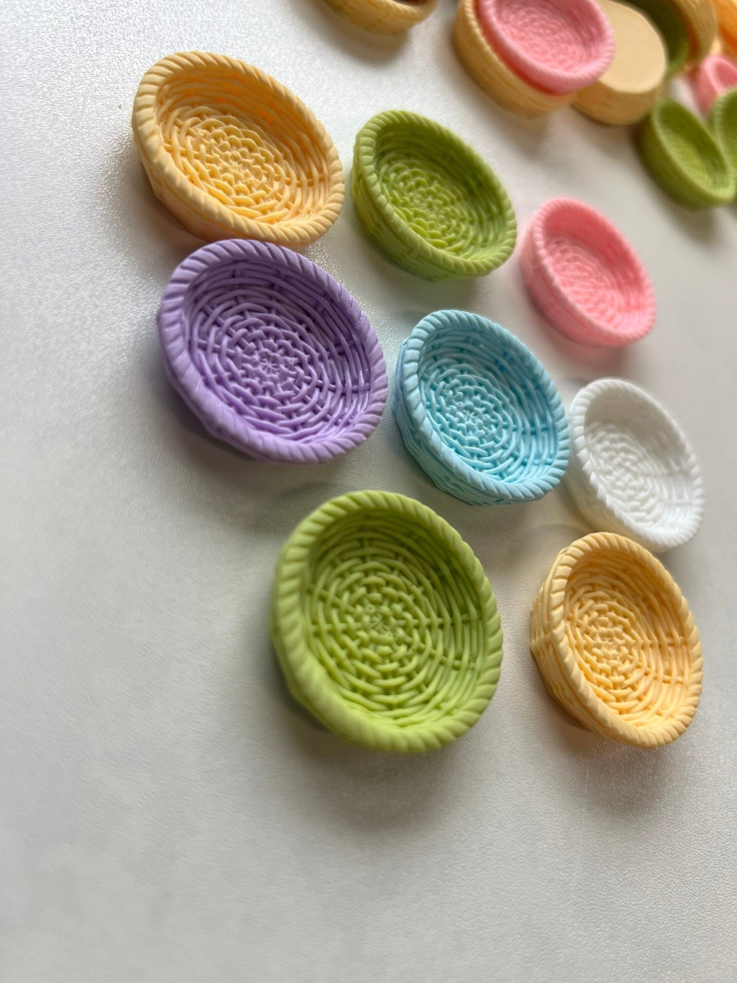 Miniature Basket Basket Trinket Round Basket Mini Object Speech Therapy Mini Objects Resin Basket - Speech and Smile