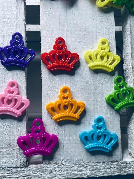 Miniature CROWN Trinket Mini Objects for Speech Sounds Letter Q Objects Queen Trinket Doodads Speech Therapy Mini Objects - Speech and Smile