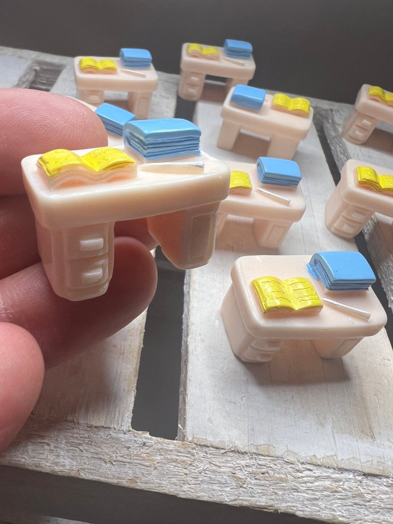 Miniature DESK Object School Minis Alphabet Trinkets Mini Objects for Speech Sound Set Objects 3D Desk Trinkets Doodads - Speech and Smile