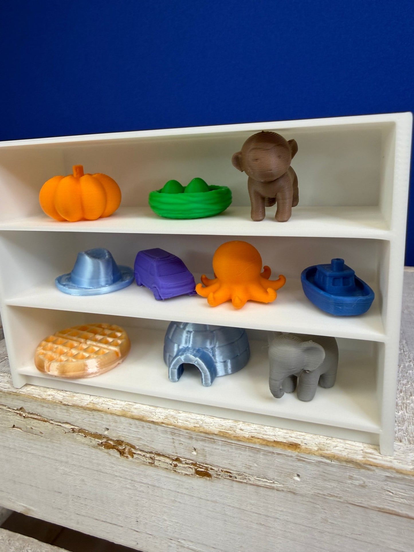 Miniature Display Shelf – 3 Tier Mini Objects Stand, Small White Bookcase for Miniatures, Dollhouse Shelf Organizer - Speech and Smile