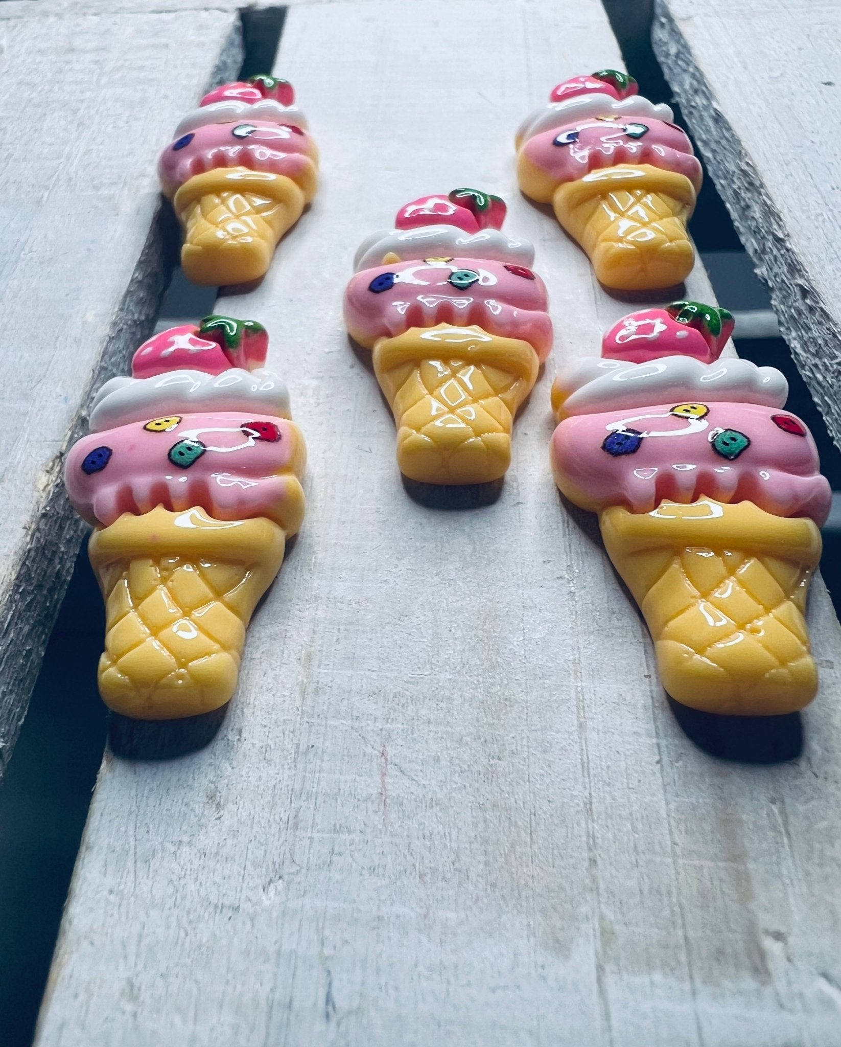 Miniature ICE CREAM cone Trinket Mini Objects Speech Therapy Say and Play Food Minis - Speech and Smile