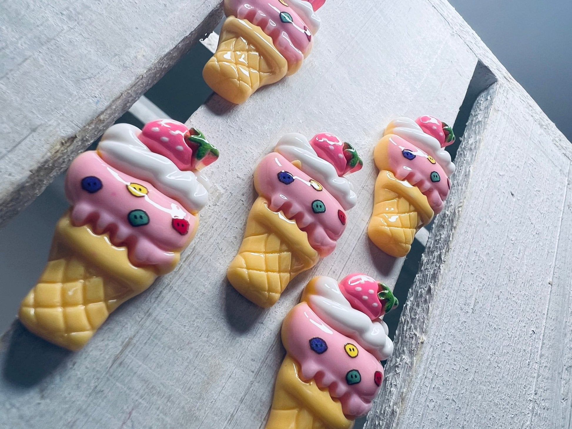 Miniature ICE CREAM cone Trinket Mini Objects Speech Therapy Say and Play Food Minis - Speech and Smile
