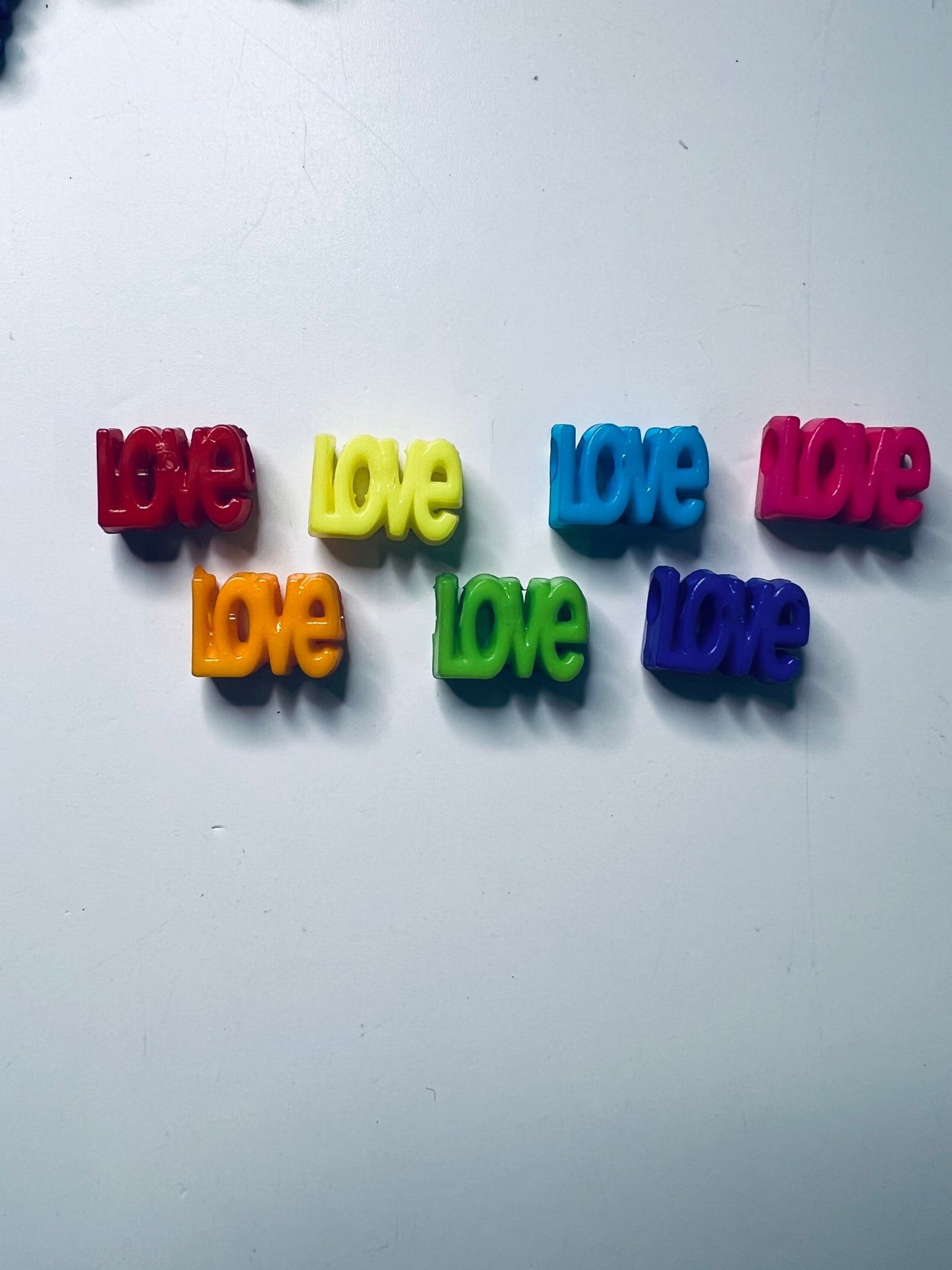 Miniature LOVE Bead Trinket Mini Objects for Speech Therapy Trinkets Doodads Final V Sound Minature Objects Acrylic Love Bead - Speech and Smile