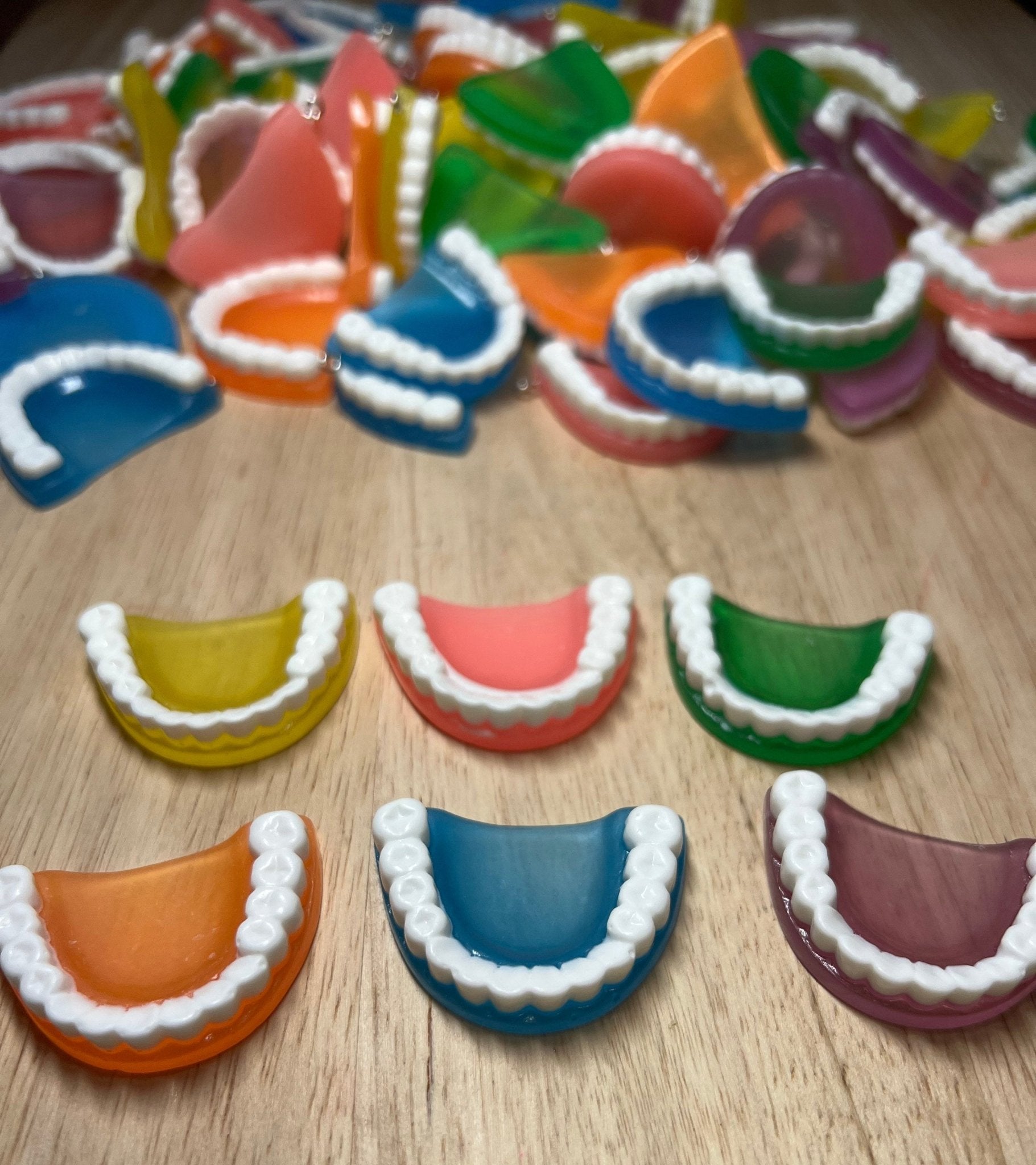 Miniature Mouth Model Mini Teeth l Trinket - Speech Therapy Mini Objects - Miniature Objects - Resin Mouth - Dentist Trinkets - SLP - Speech and Smile