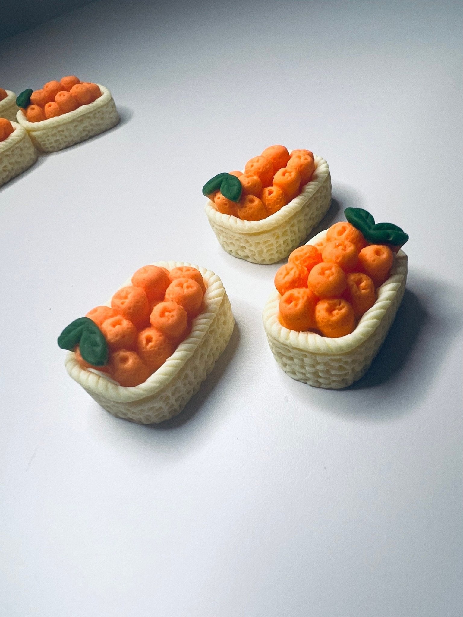 Miniature Oranges Basket Fruit Trinkets - Mini Objects Speech Montessori - Mini Mandarin Trinket - Fruit Miniature Objects for Dollhouse - Speech and Smile