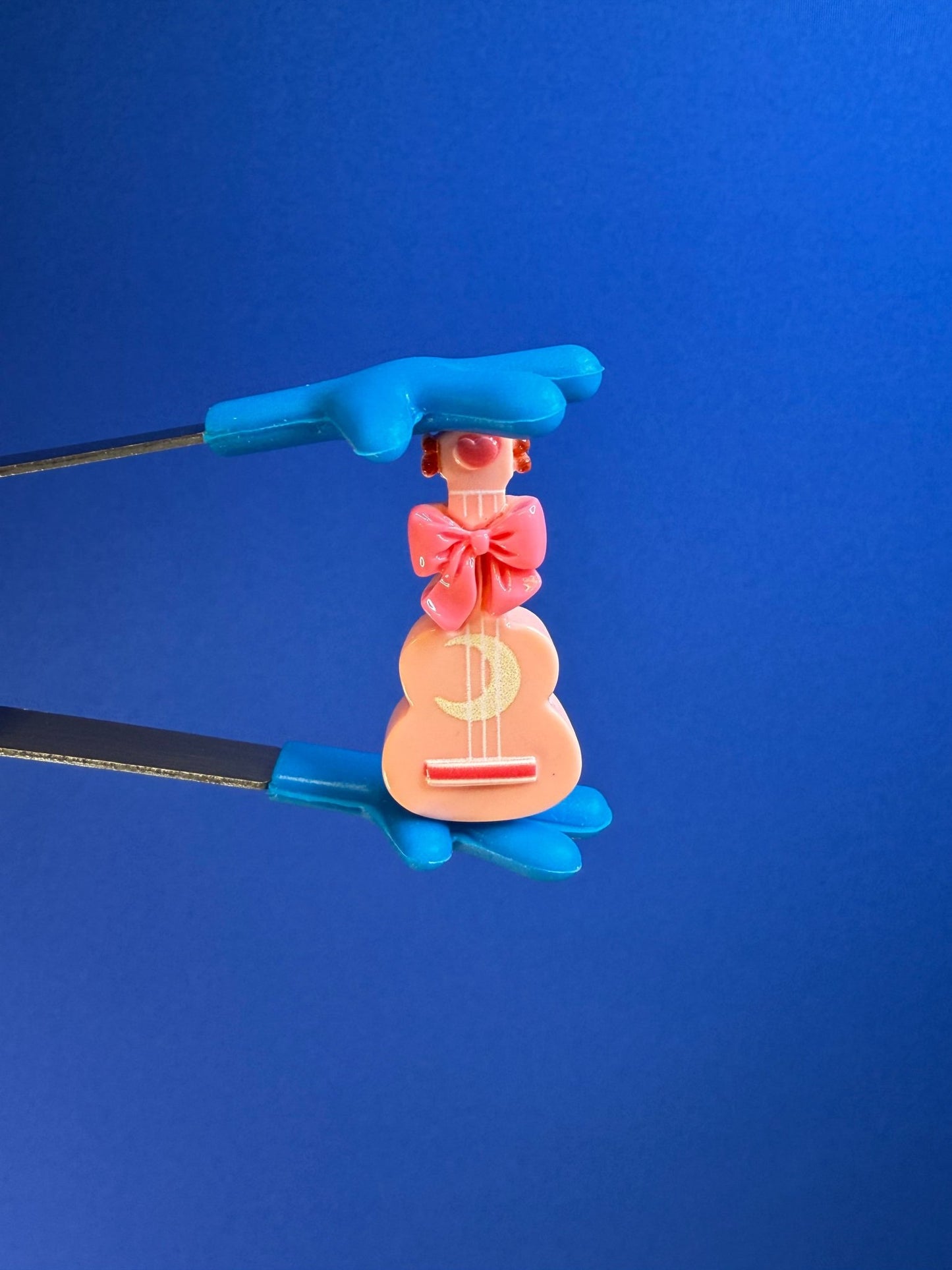 Miniature Pink Guitar Trinket Instrument Mini Objects for speech therapy, alphabet boxes, Montessori sound box - Speech and Smile