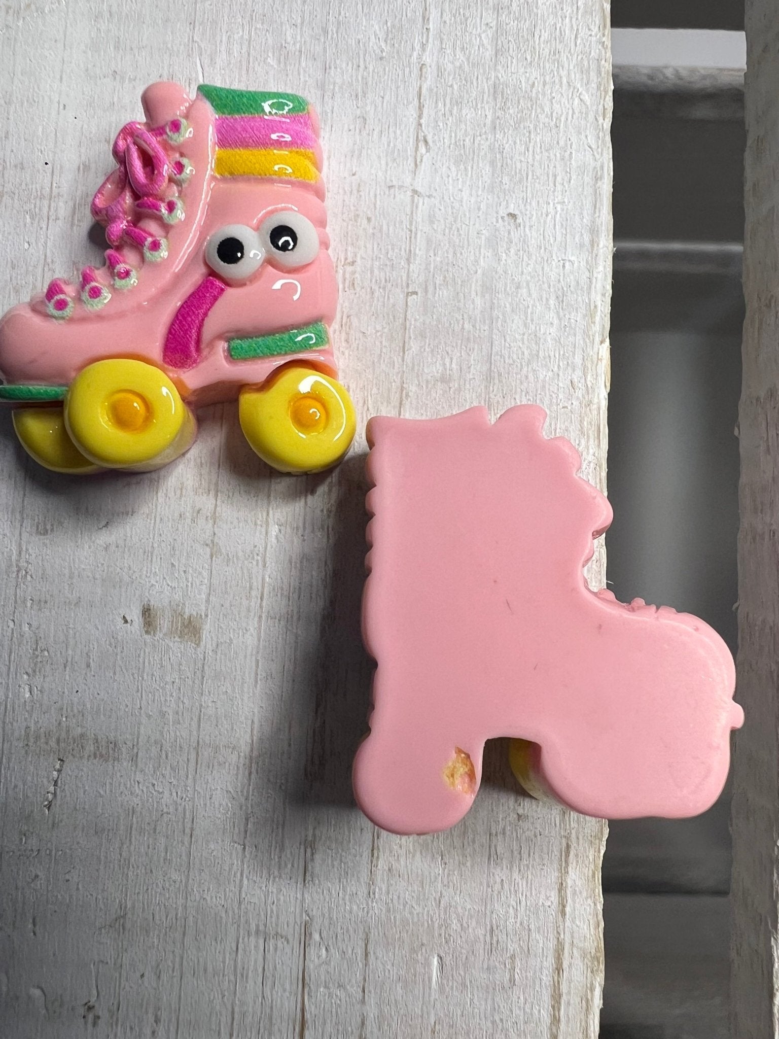 Miniature Roller Skate Mini Objects Speech Therapy Trinkets Mini Skate Roller Skate Flat Back Embellishments Roller Derby Flatback Cabochon - Speech and Smile