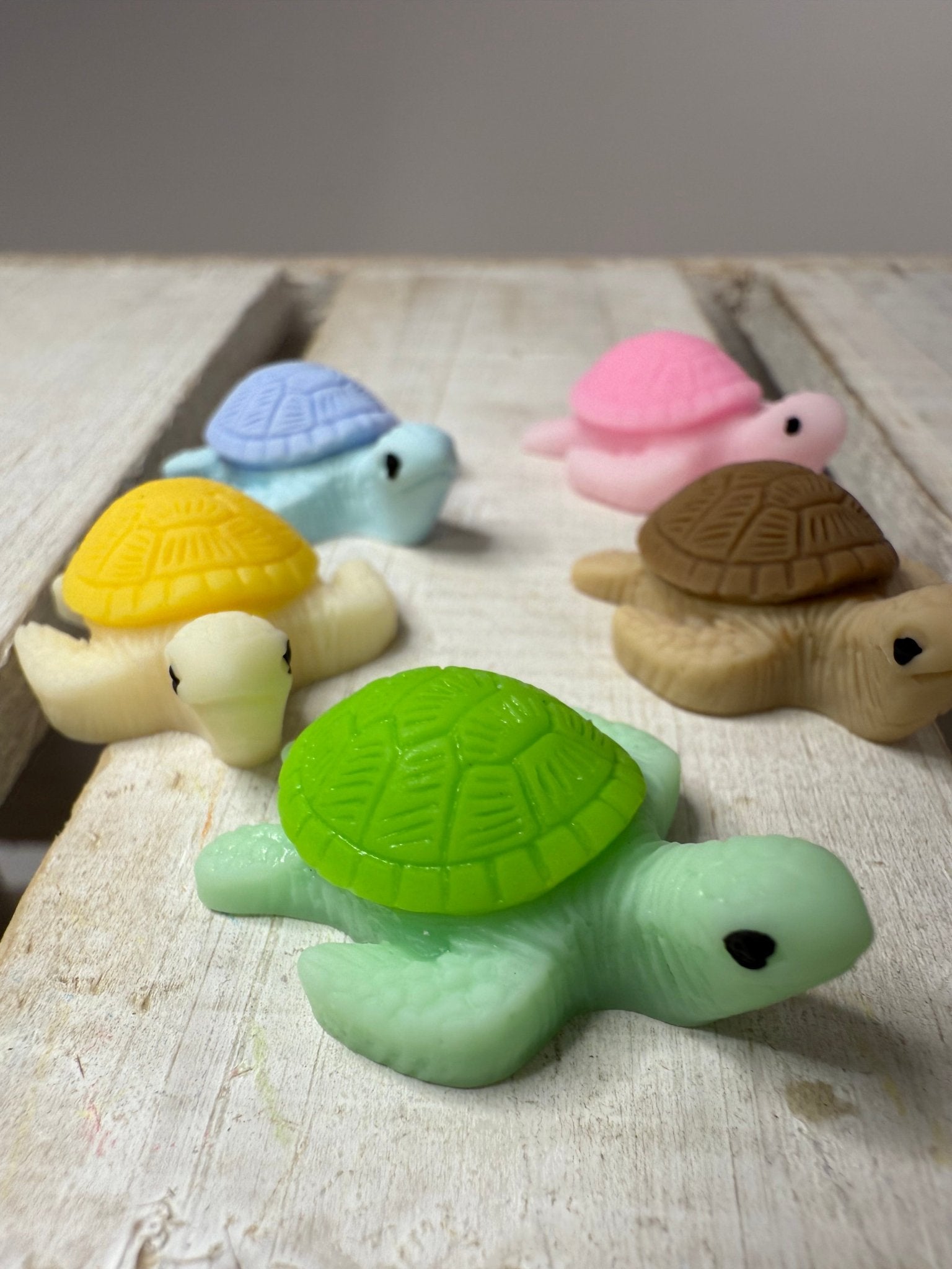 Miniature Sea Turtle Trinket Mini Object for Speech Therapy, Sound Boxes, Montessori, Pocket Good Luck Charm - Speech and Smile