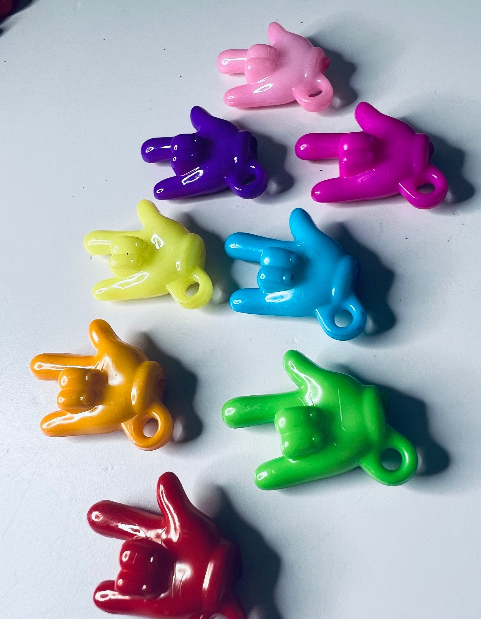 Miniature Sign Language LOVE Trinket Mini Objects for Speech Therapy ASL I Love You Charm - Speech and Smile