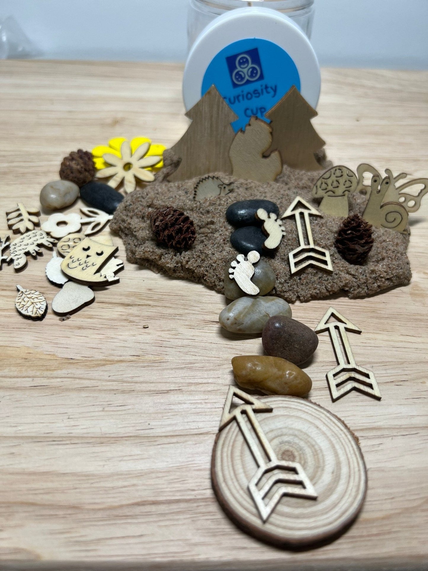 Nature Kit with Kinetic Sand Curiosity Cup - Nature Forest Woodcut Objects - Speech and Smile