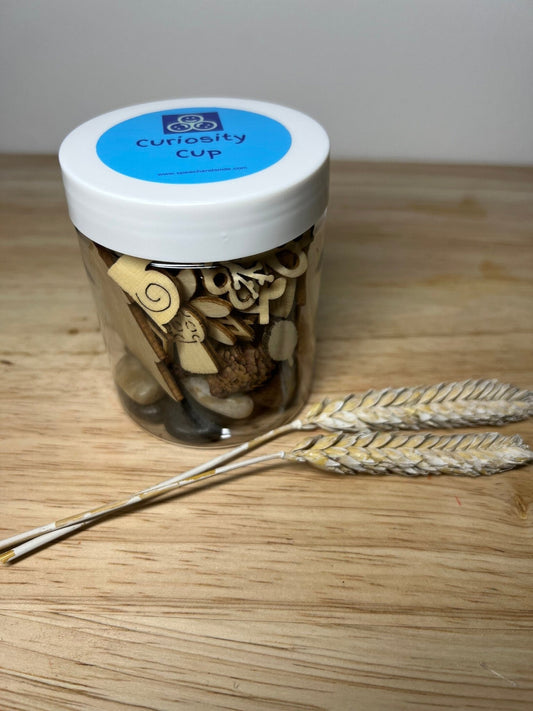 Nature Kit with Kinetic Sand Curiosity Cup - Nature Forest Woodcut Objects - Speech and Smile