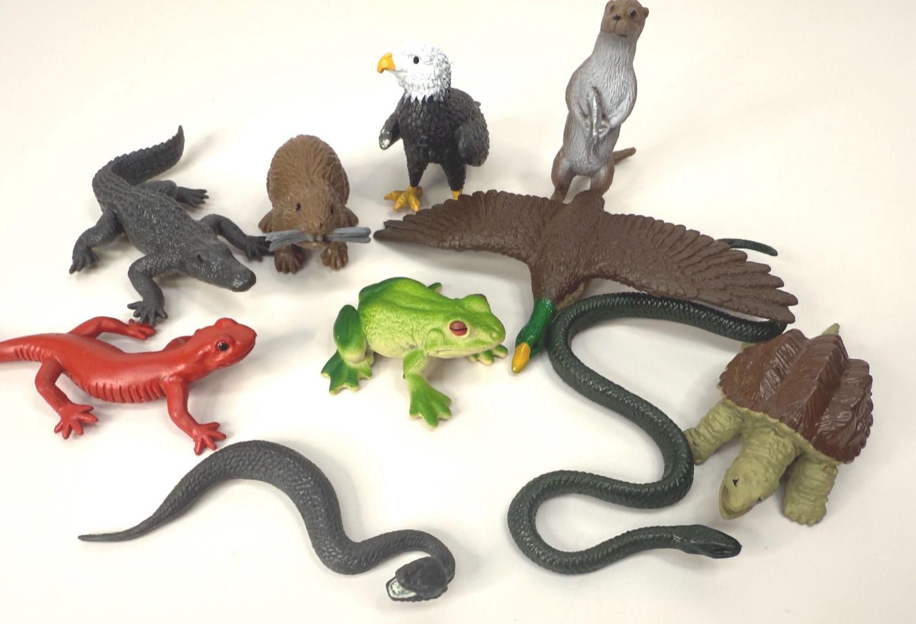 Pick a River Creature Figurines Mini Objects Realistic River Animal Figures Trinkets River Habitat Minis - Speech and Smile