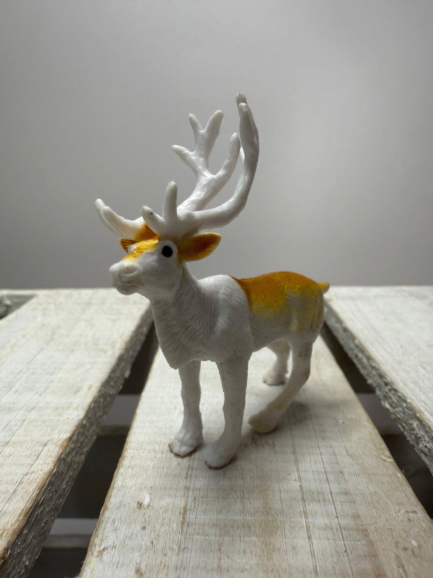 Pick an ARCTIC Animal Mini Objects Miniature Arctic Figurines Realistic Minis for Speech Therapy Alphabet Sound Box - Speech and Smile