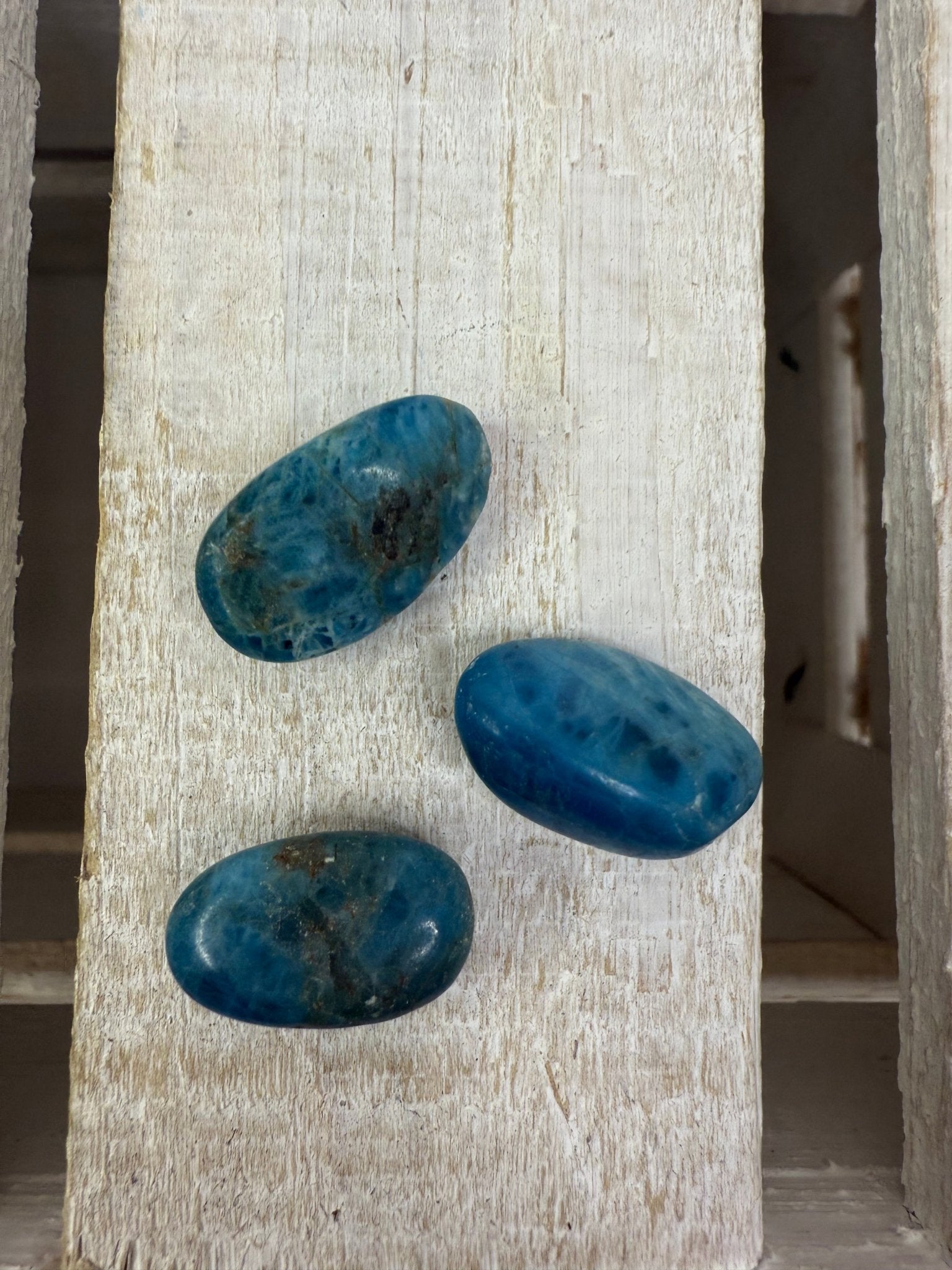 Polished Blue Apatite Stones Natural Tumbled Gemstones Rocks Speech Therapy Mini Objects Blue Stones - Speech and Smile