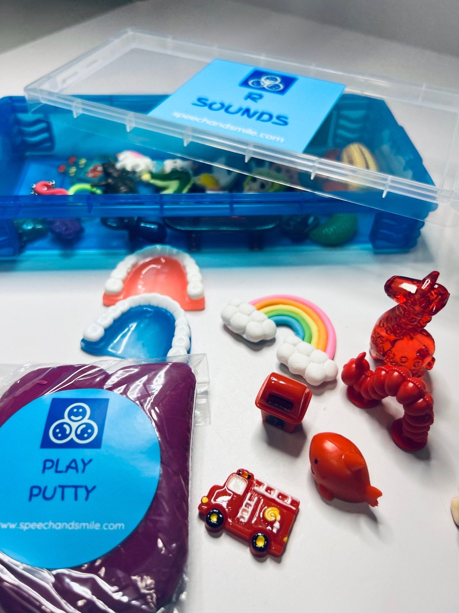 R Sound Objects Kit with Mouth Model - R Mini Objects for Speech Therapy - Speech and Smile