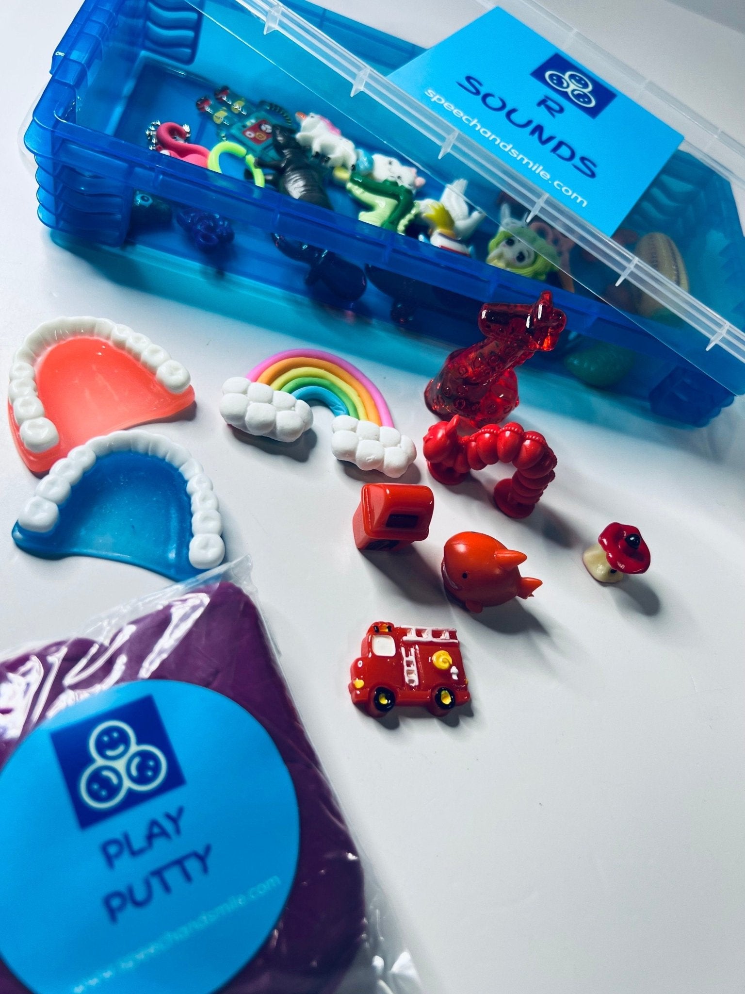 R Sound Objects Kit with Mouth Model - R Mini Objects for Speech Therapy - Speech and Smile