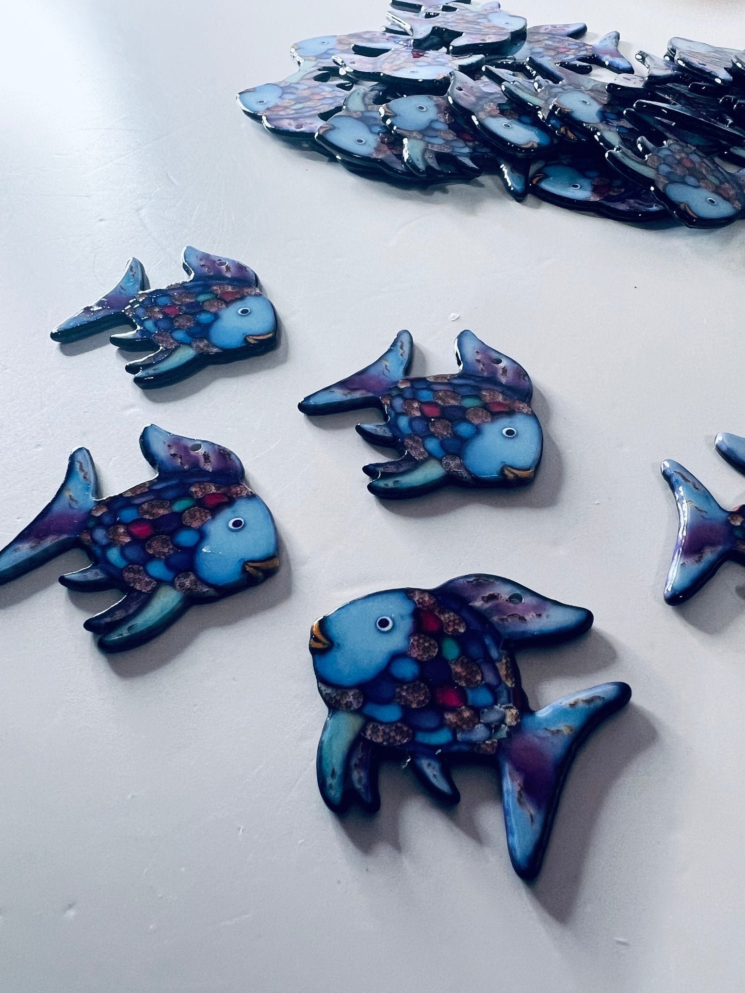 Rainbow Fish Miniature - Speech Therapy Trinkets Story Props for Rainbow Fish - Speech and Smile