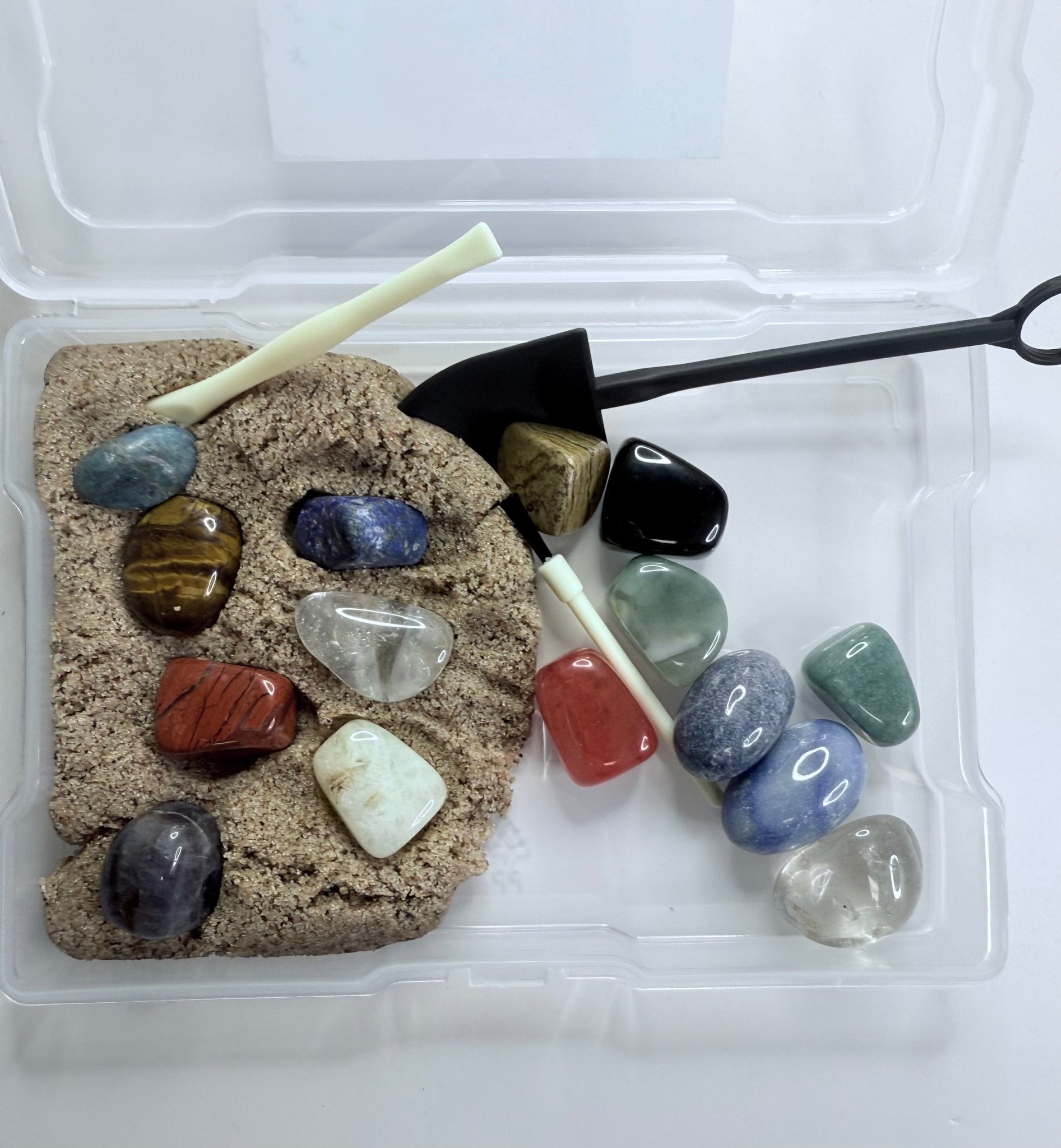 Rocks, Minerals & Gemstones Speech Therapy Kit | 20 Stones + Kinetic Sand + Print & Play Activities | Geology Sensory Task Box - Speech and Smile
