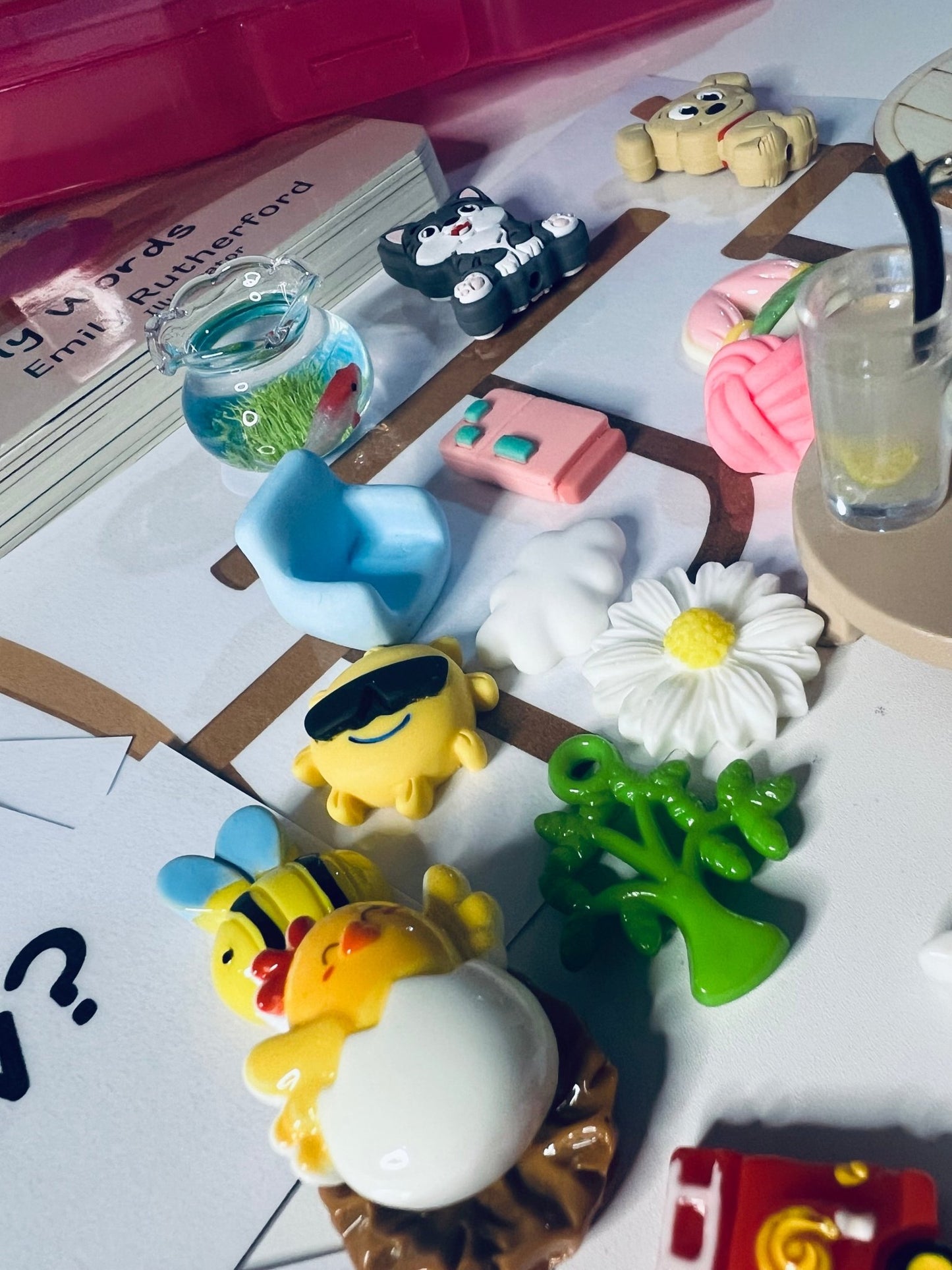 Say & Play Story Kit with Mini Objects – Let’s Go Kitty + Early Sounds Book INCLUDES BOOK - Speech Therapy, Apraxia, Language Learning - Speech and Smile