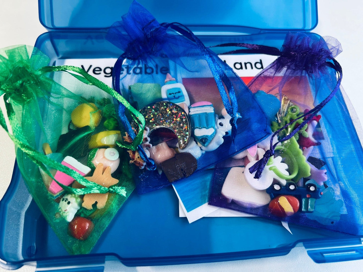 Sorting Kit - Sorting Objects - Preschool Sorting Task Box - Speech Therapy Mini Objects Miniature Trinkets for Categoriies - Doodads - Speech and Smile