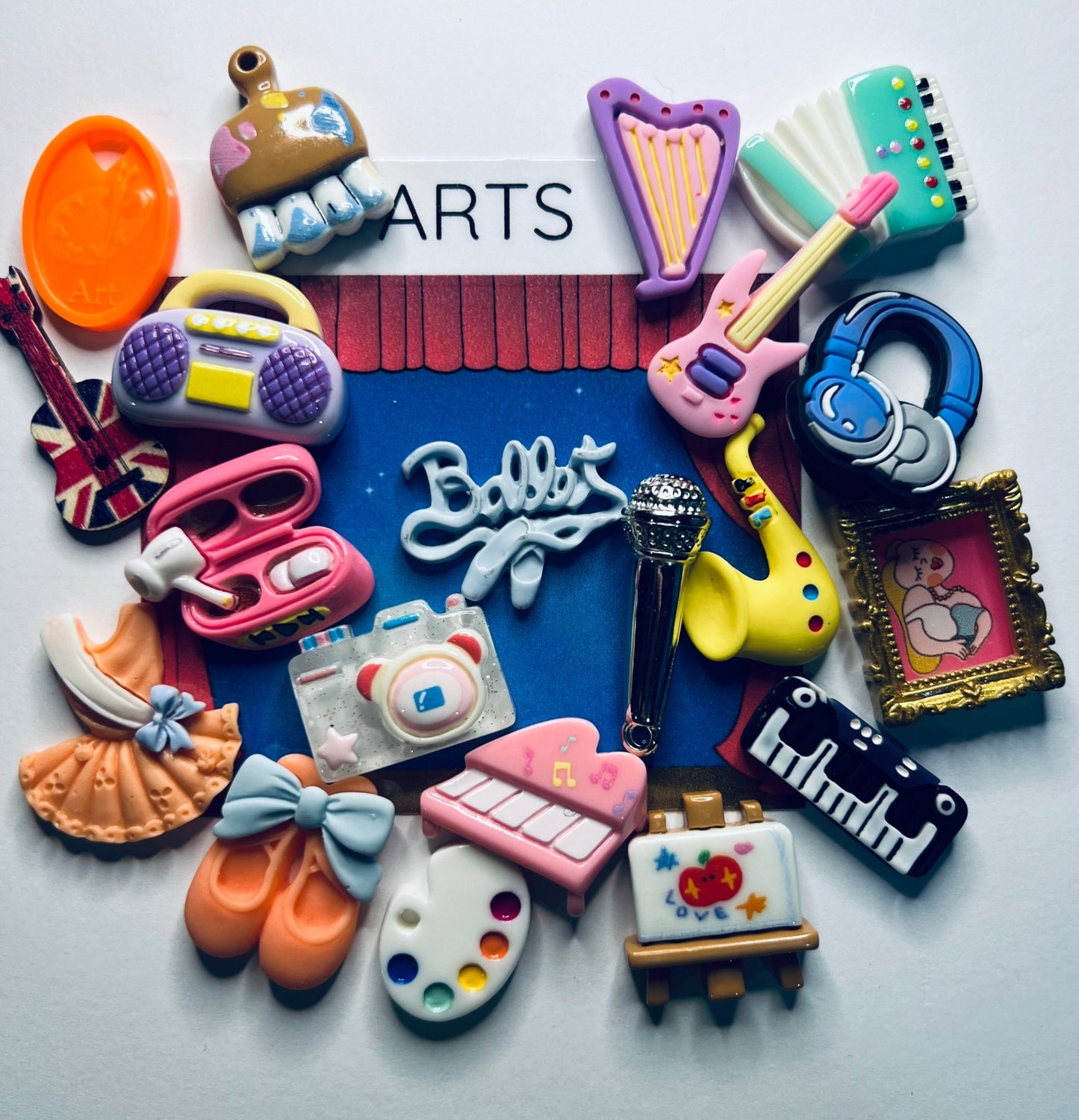 Speech Therapy Mini Objects Set | 18 Theme Mini Objects for Language Play, SLP Trinkets, Preschool Learning Box - Speech and Smile