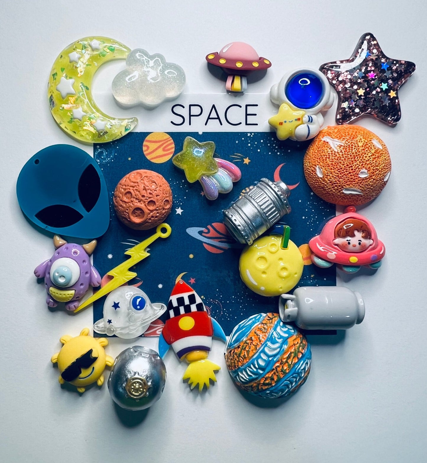 Speech Therapy Mini Objects Set | 18 Theme Mini Objects for Language Play, SLP Trinkets, Preschool Learning Box - Speech and Smile