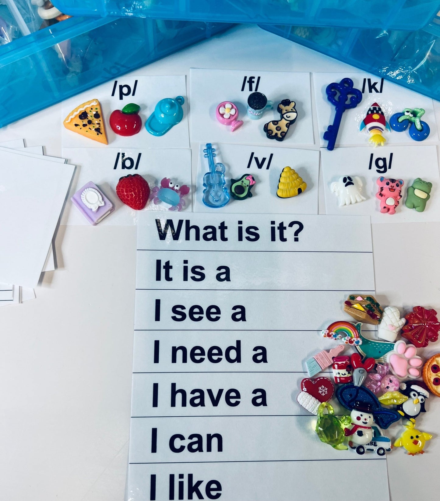 Speech Therapy Mini Objects Set – 300+ Articulation Trinkets with Sound Cards in Portable Case | Say & Play Mini Objects™ Kit for Speech Sounds - Speech and Smile