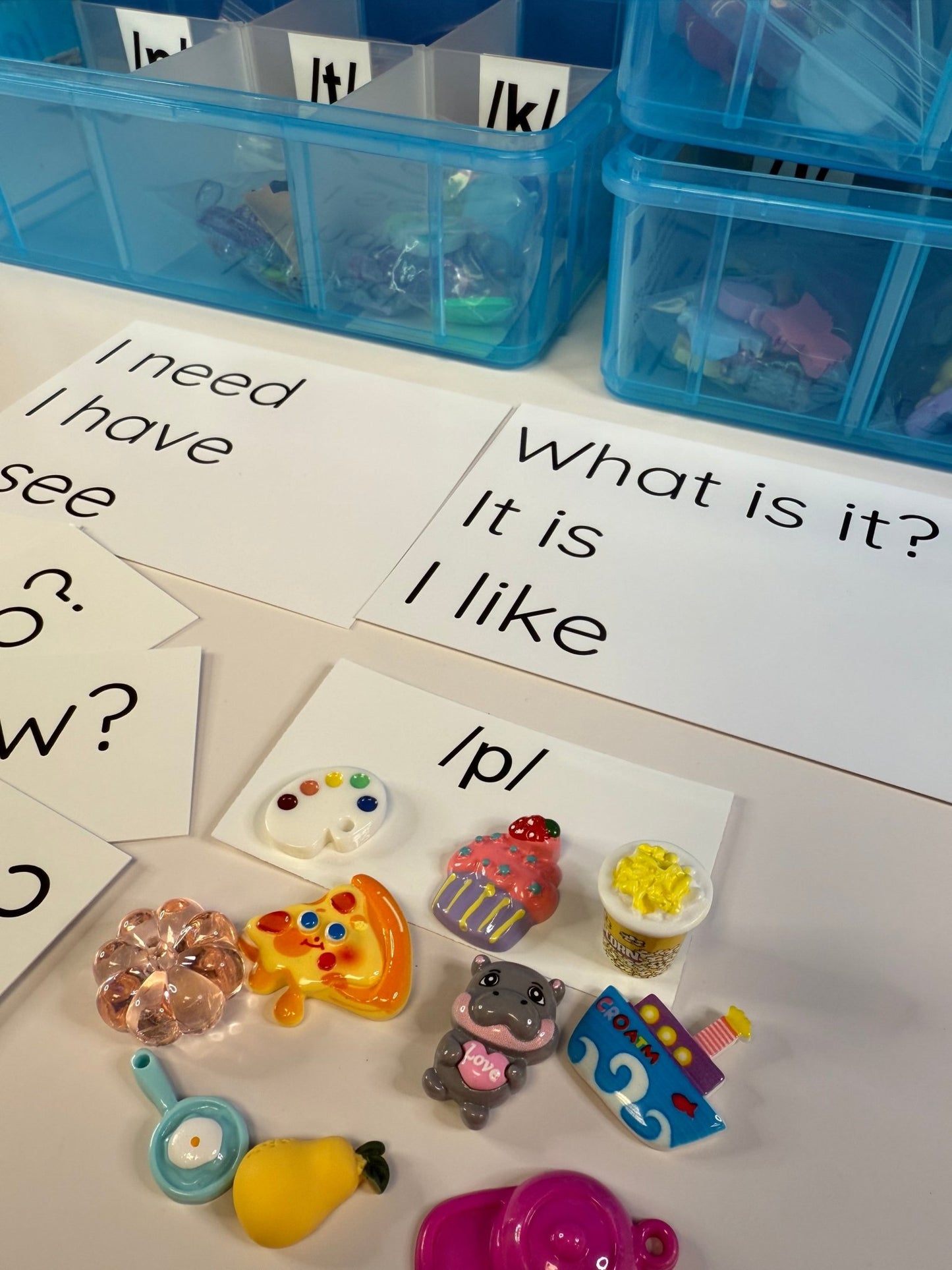 Speech Therapy Mini Objects Set – 300+ Articulation Trinkets with Sound Cards in Portable Case | Say & Play Mini Objects™ Kit for Speech Sounds - Speech and Smile