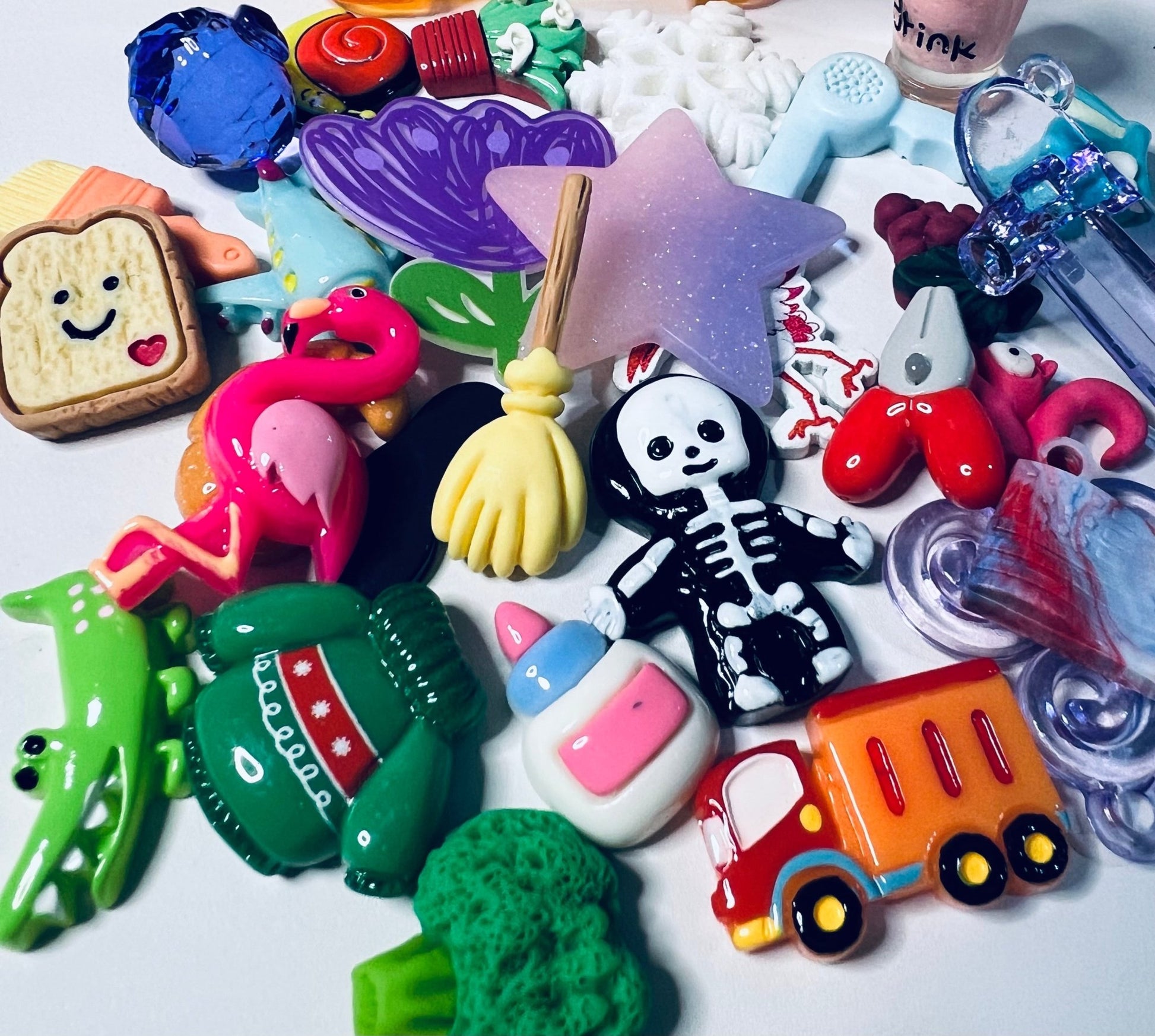 Speech Therapy Trinkets by Sounds INDIVIDUAL BAGS Speech Therapy Mini Objects Articulation - Speech and Smile