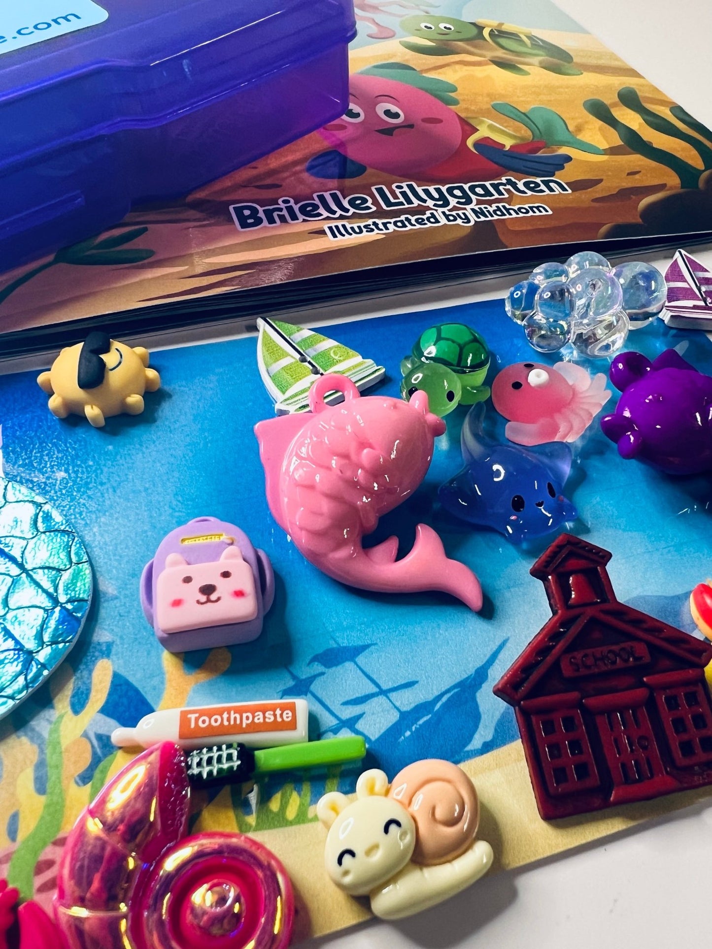 Story Kit Mini Objects for Fishy Fishy Goes to School – INCLUDES BOOK Preschool Rhyme – Ocean Theme Speech Therapy - Speech and Smile