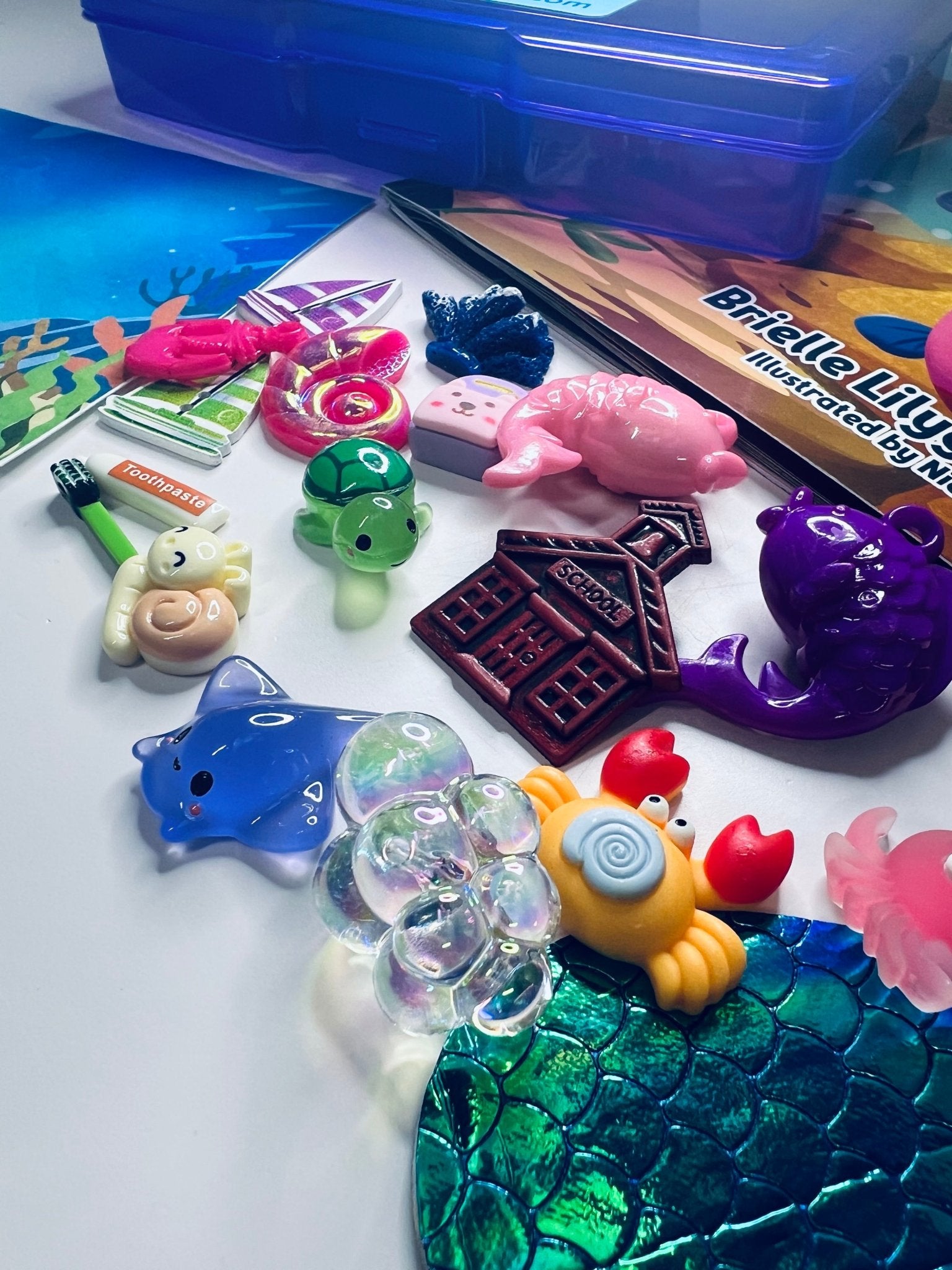 Story Kit Mini Objects for Fishy Fishy Goes to School – INCLUDES BOOK Preschool Rhyme – Ocean Theme Speech Therapy - Speech and Smile