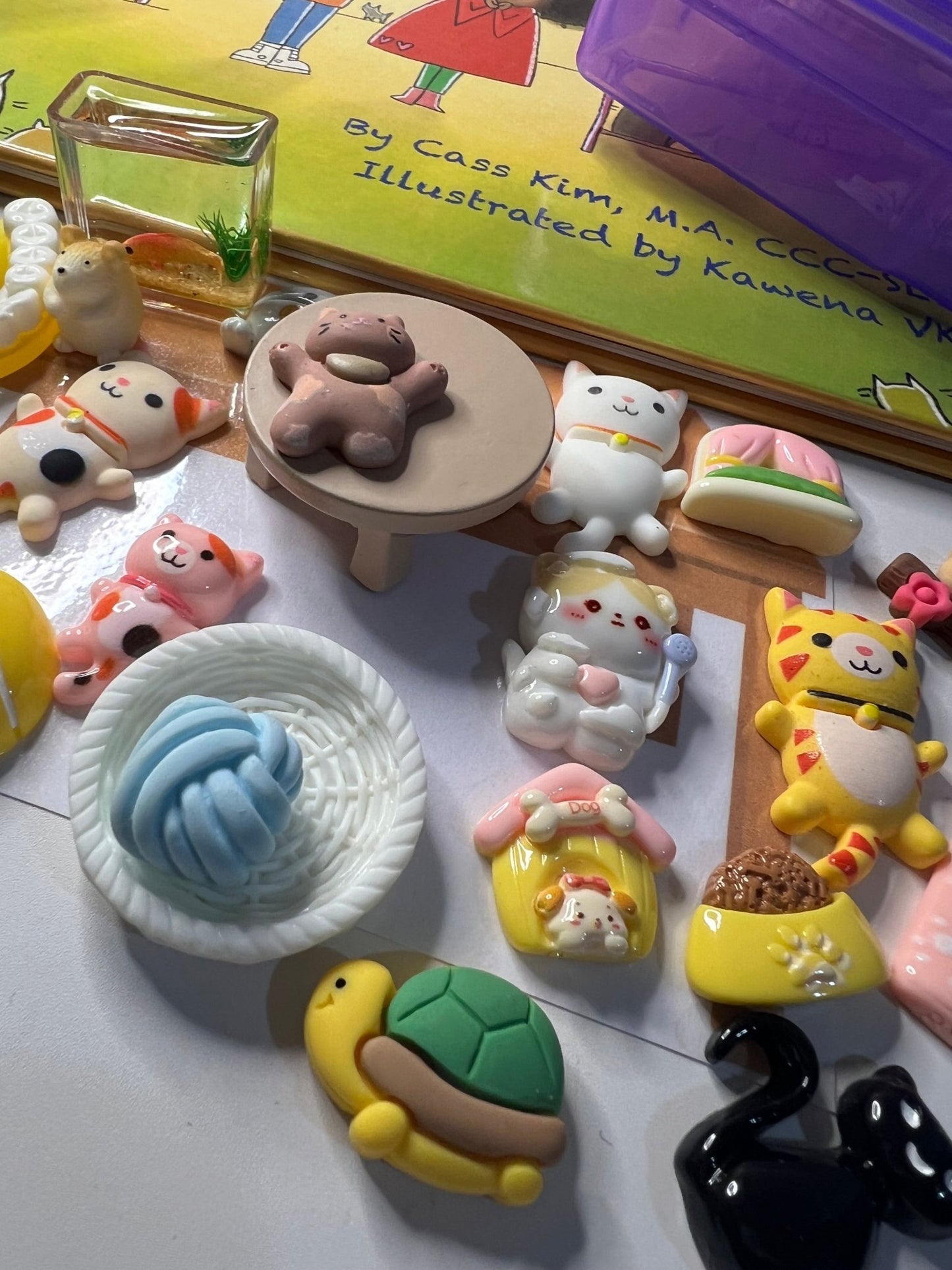 Story Kit Speech Therapy Early Sounds Mini Objects for Speech Therapy Ted and Tina Adopt a Kitten Articulation Miniature Objects - Speech and Smile