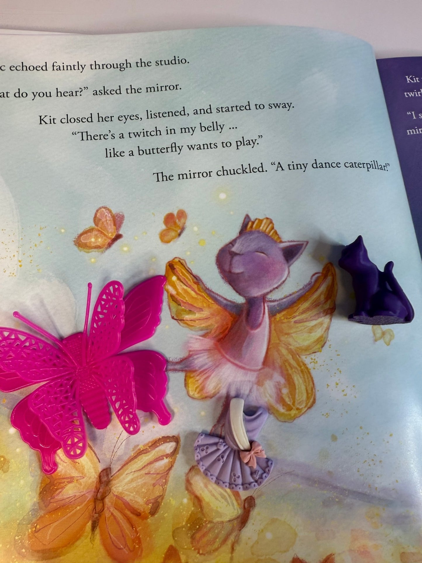 Story Kit with Mini Objects - A Tail Of Twirls - INCLUDES BOOK Creative Movement Book Set - Speech and Smile