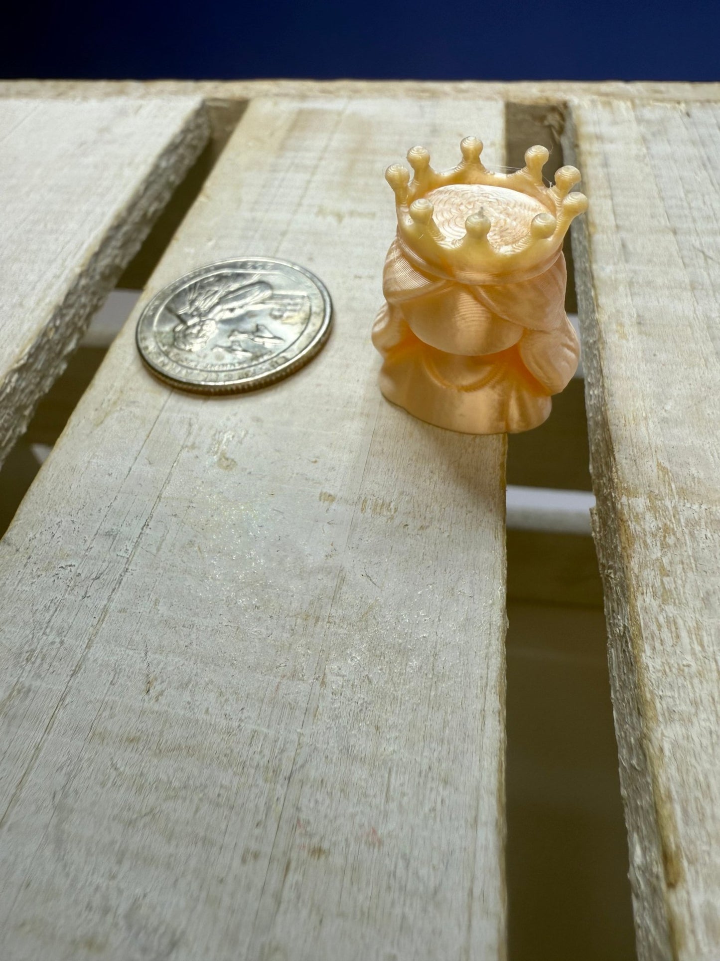 Talkets™ Mini Object QUEEN Vocabulary & Language Play Miniature - Speech and Smile