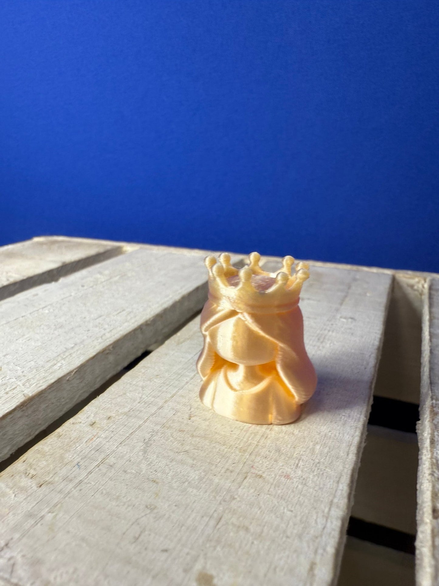 Talkets™ Mini Object QUEEN Vocabulary & Language Play Miniature - Speech and Smile