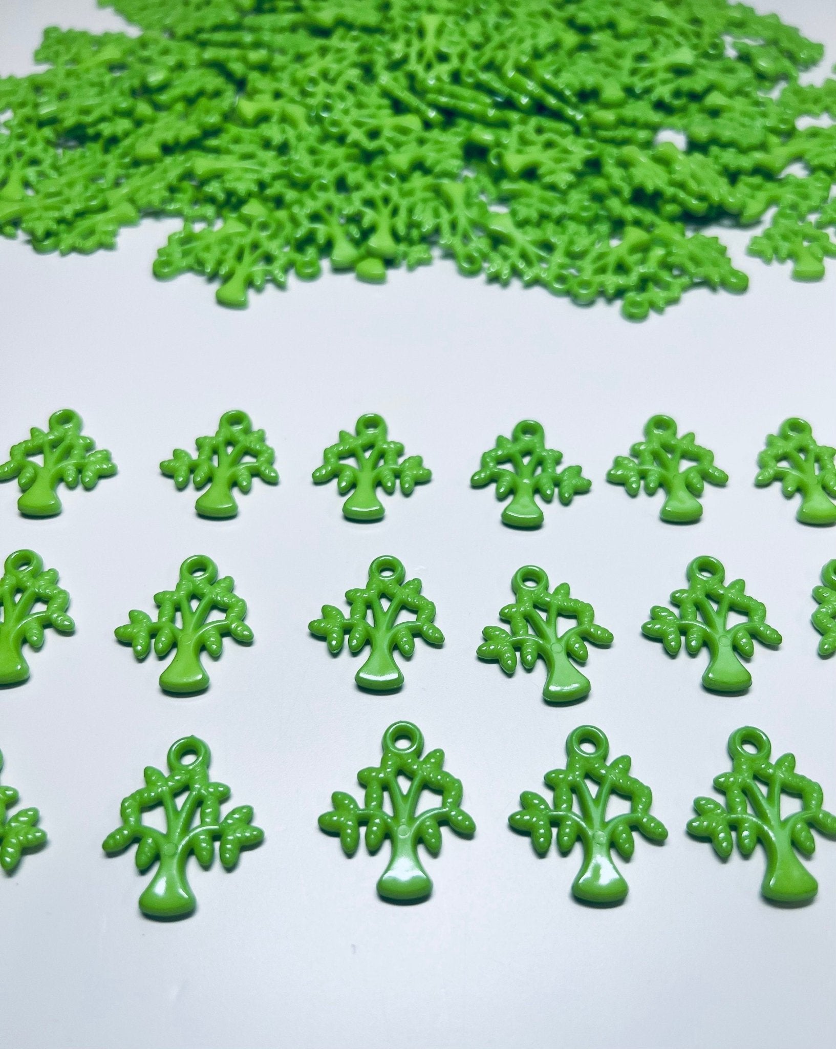 TREE Trinkets - Acrylic Tree Charm - Speech Therapy Mini Objects - Nature Trinkets - Green Tree Charms - Speech and Smile