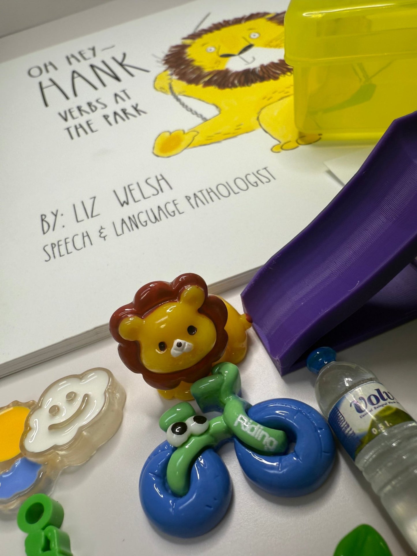 Verbs Story Kit Hey Hank Verbs at the Park Speech Therapy Mini Objects Verb Trinkets Preschool Book with Objects - Speech and Smile