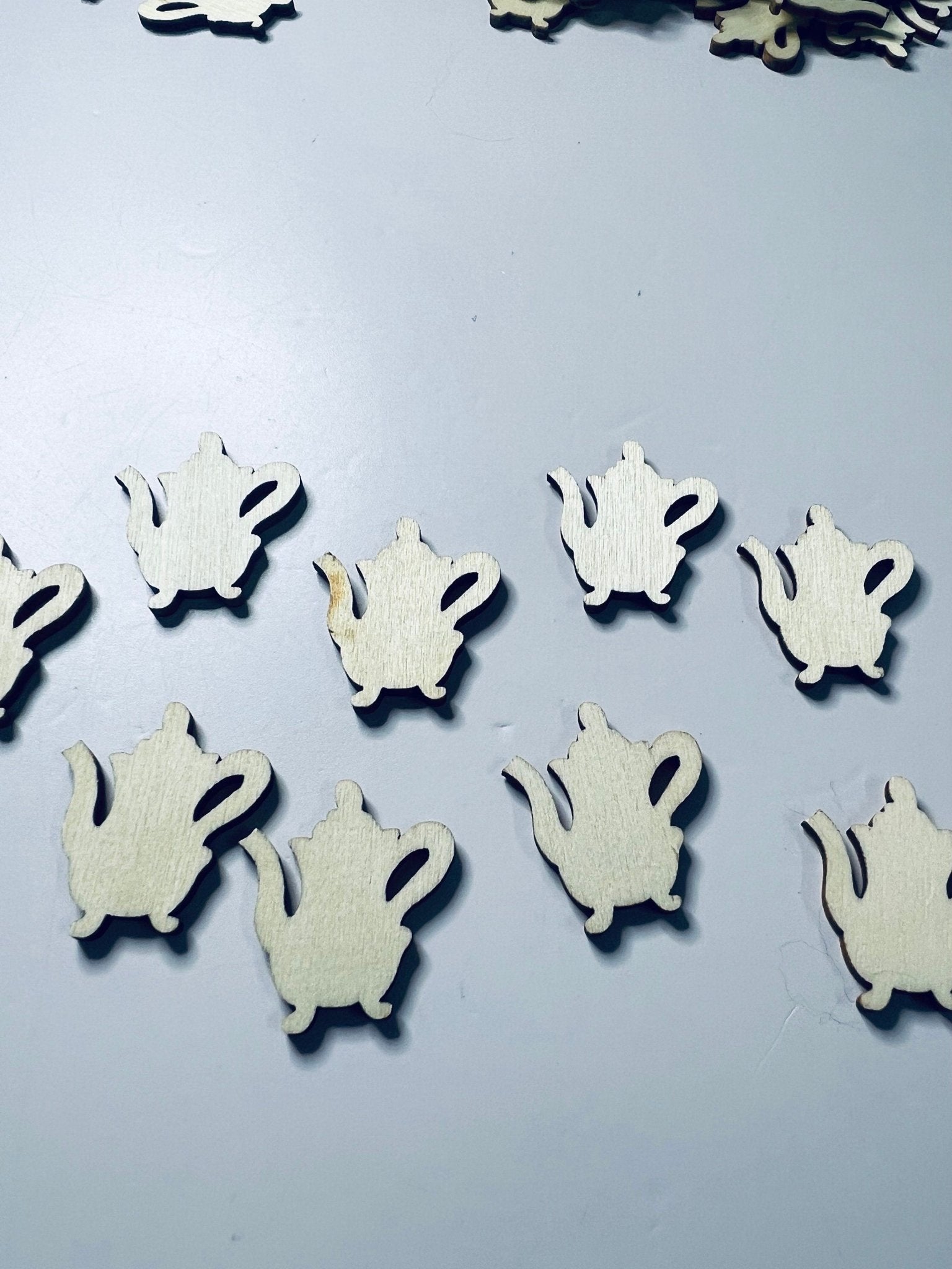 Wood Cut Teapot - Old Fashion Tea Pot Trinket - Princess Teapot Trinket - Doodads - Mini Objects - Speech and Smile