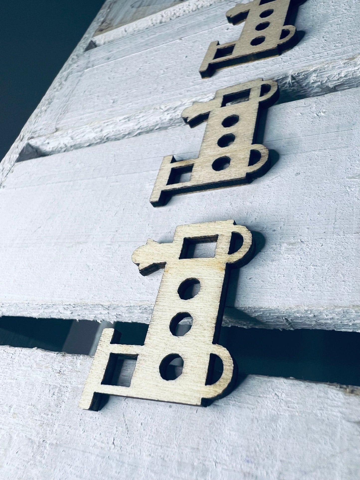 Wood Cut TRAIN Object Transportation Trinkets Speech Therapy Mini Objects Doodads Blend Sound Objects Locomotive Cut out - Speech and Smile